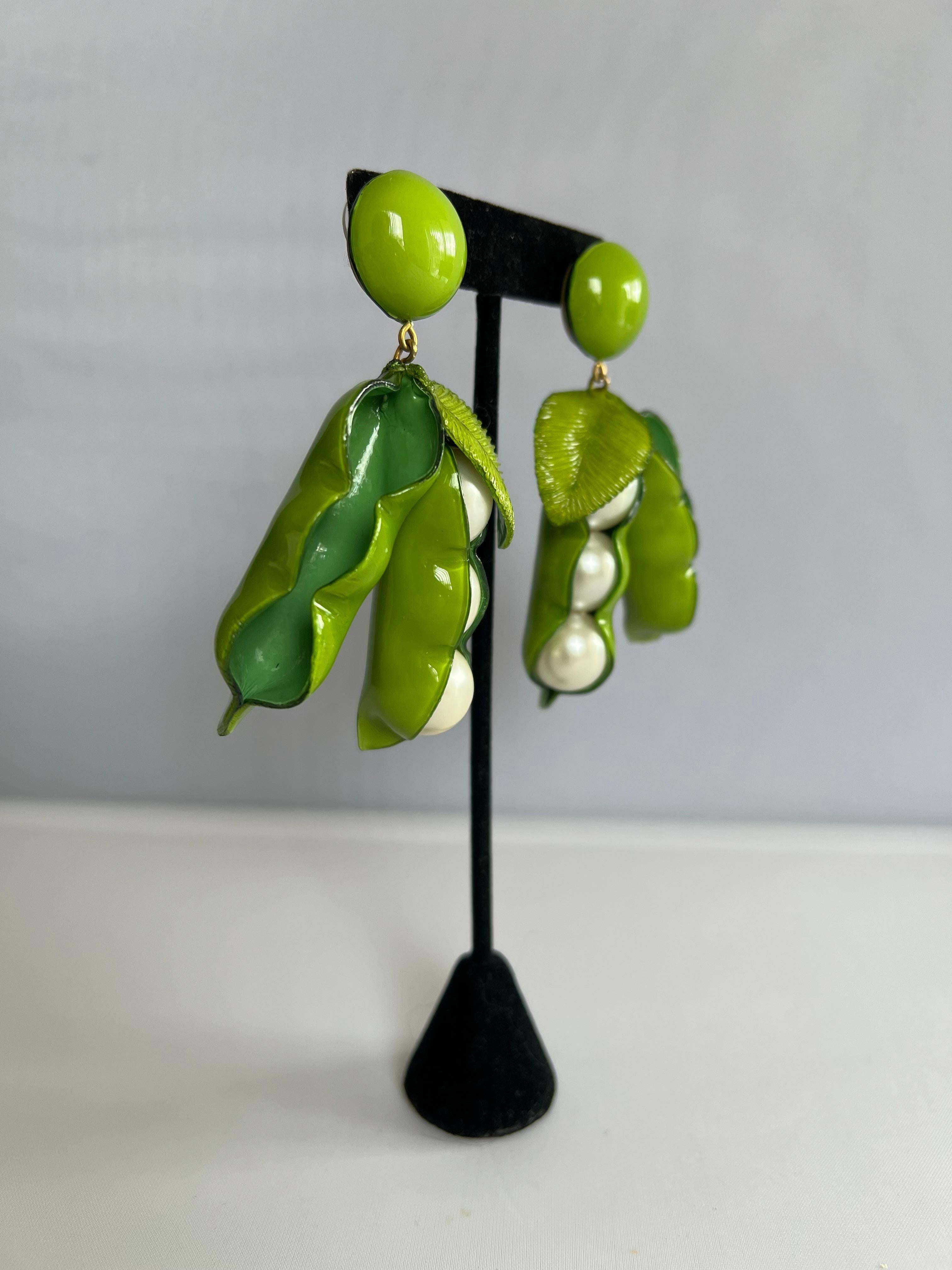 Oversized French Peapod Statement Earrings  In Excellent Condition For Sale In Palm Springs, CA