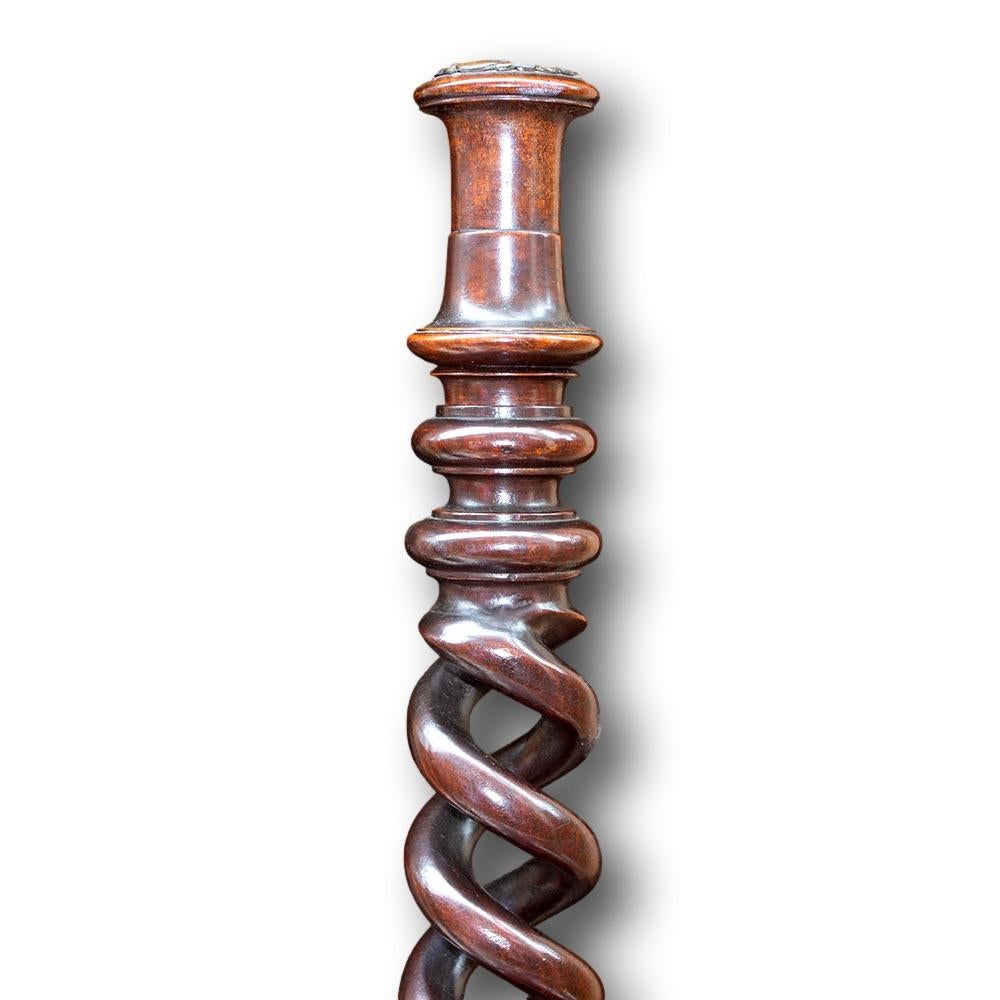 XIXe siècle Bâtons de bougie surdimensionnés en orge géorgien en vente