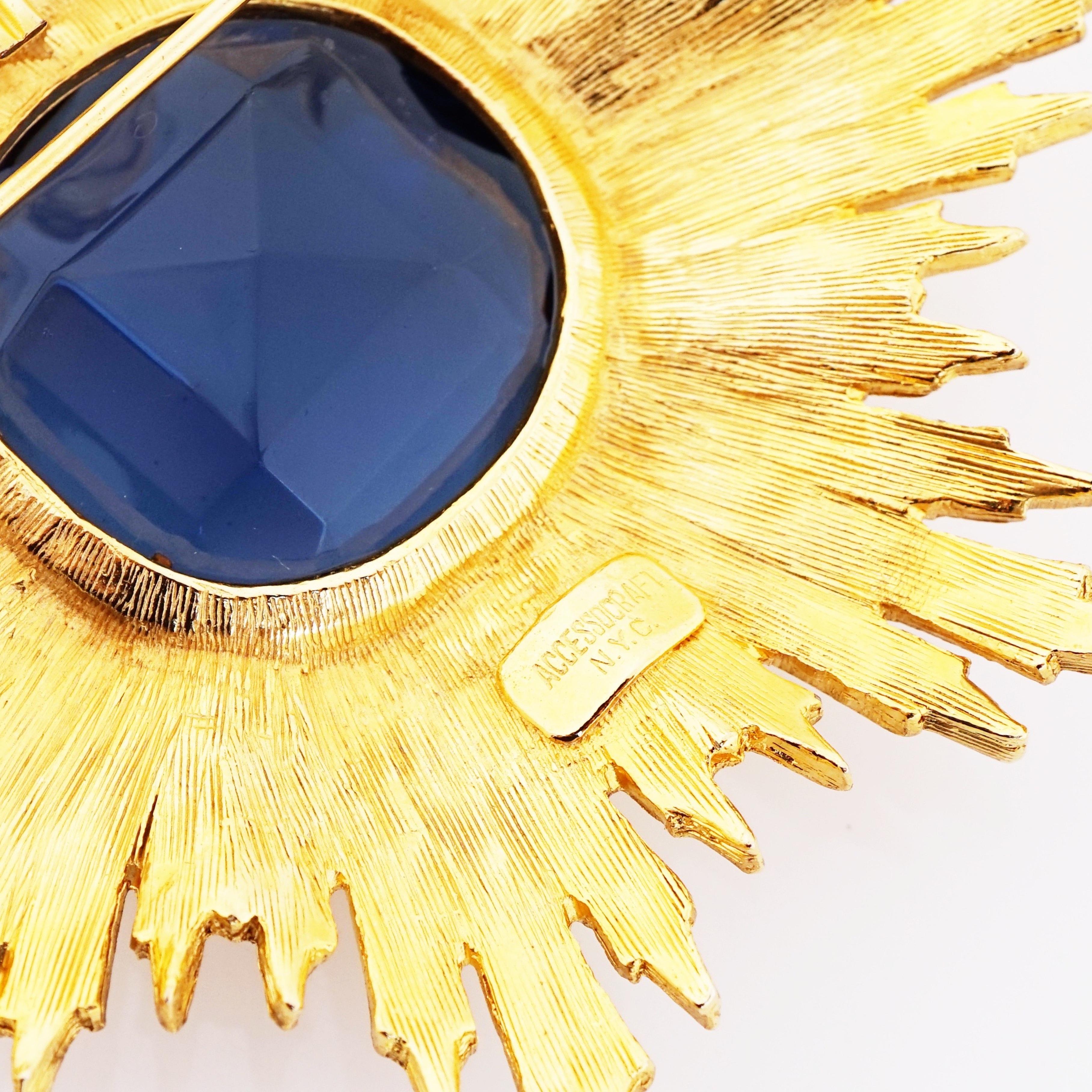 Oversized Gold Sunburst Brooch With Blue Sapphire Crystal By Accessocraft, 1970s In Good Condition In McKinney, TX