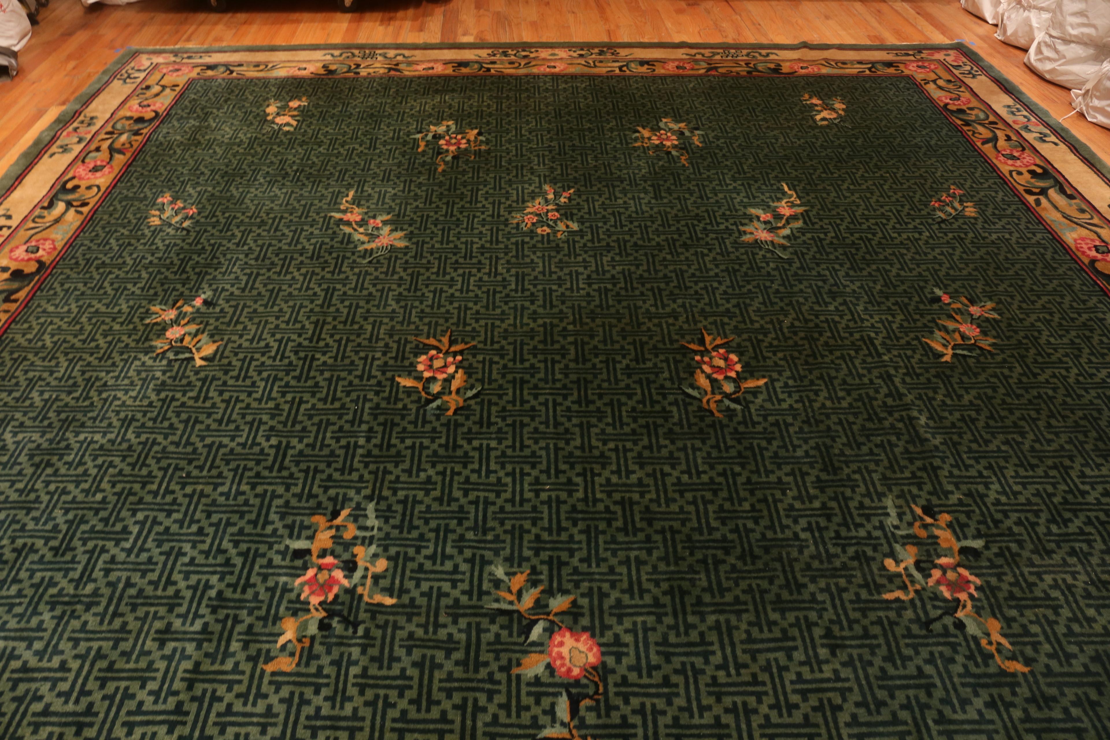 Antique Chinese Rug. 14 ft x 21 ft 6 in  For Sale 3