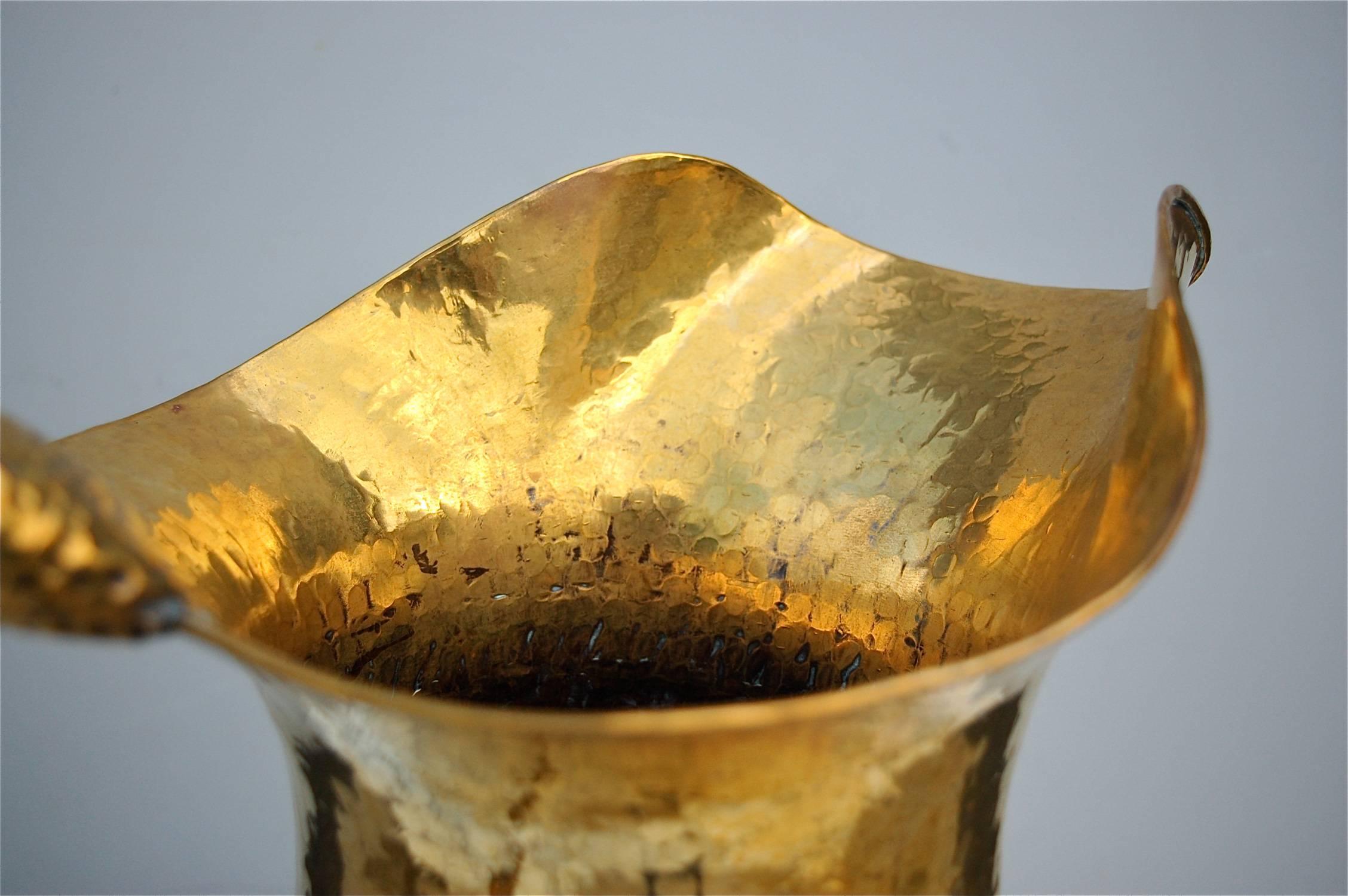 Oversized Hammered Brass Vase or Umbrella Stand in Shape of Jug, Italy, 1950s In Good Condition For Sale In Noorderwijk, BE