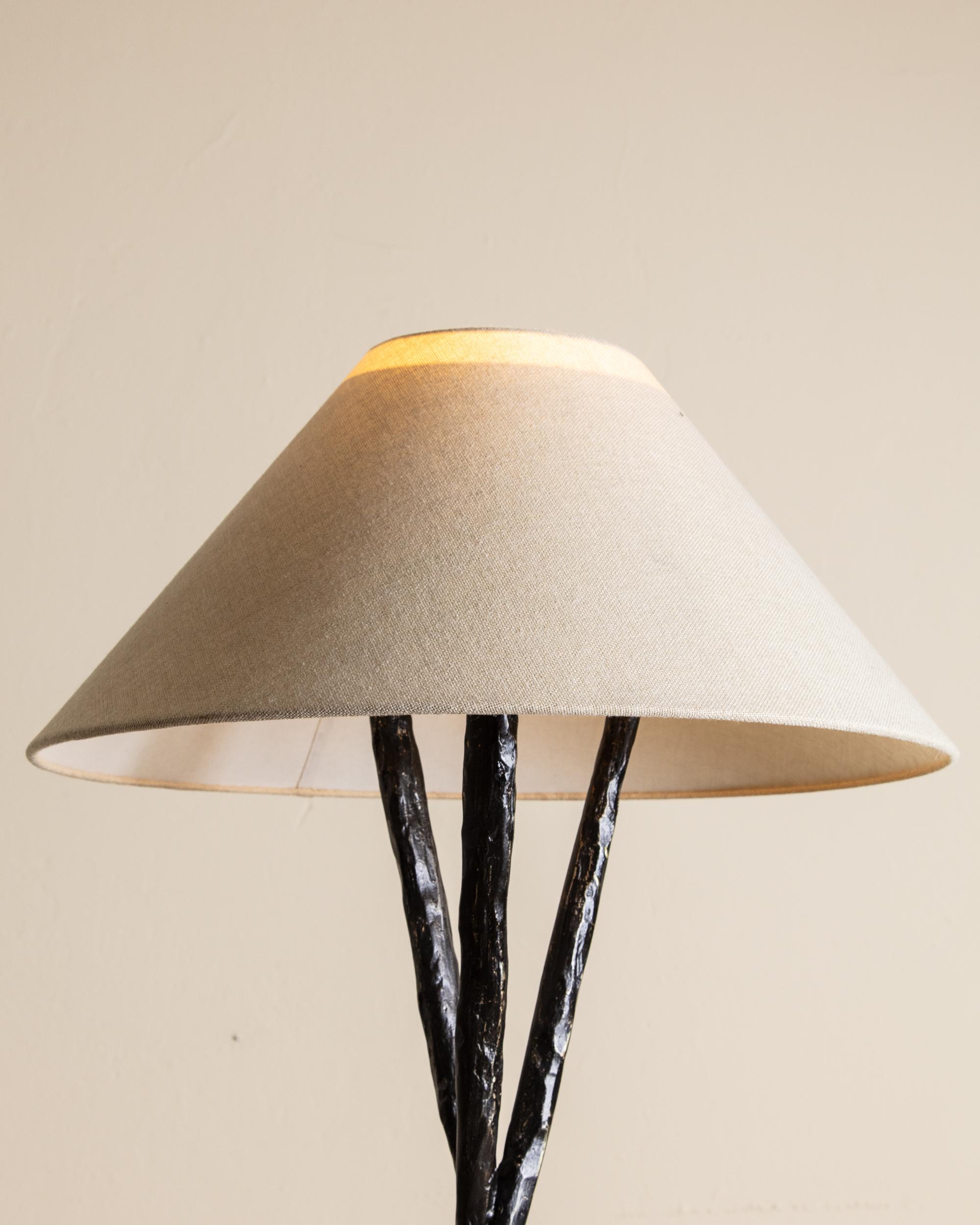 Linen Oversized Hammered Metal Tripod Floor Lamp, 1970's For Sale