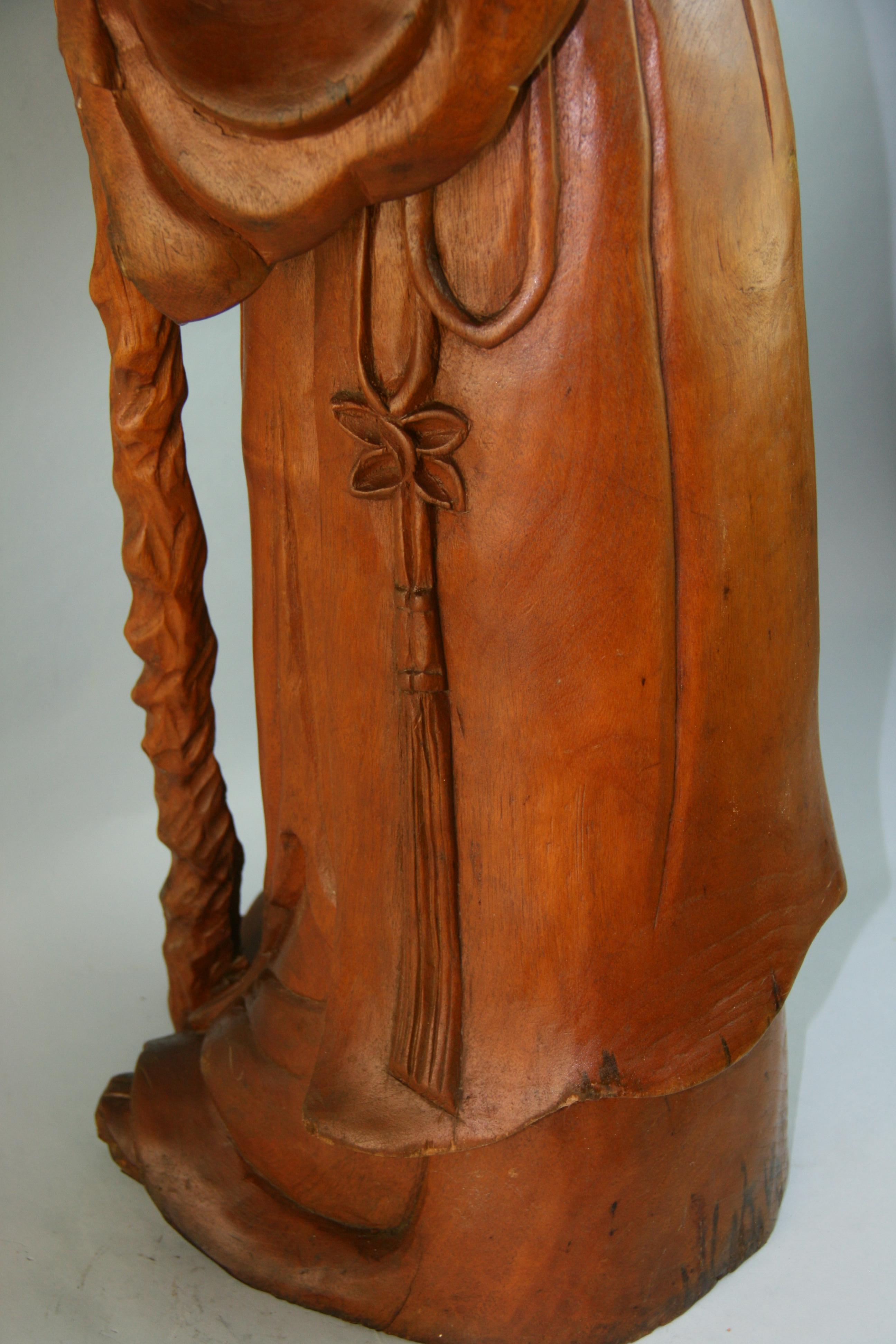 Japanese Oversized Wise Buddha Hand Carved Boxwood Sculpture Early 20th Century For Sale 7