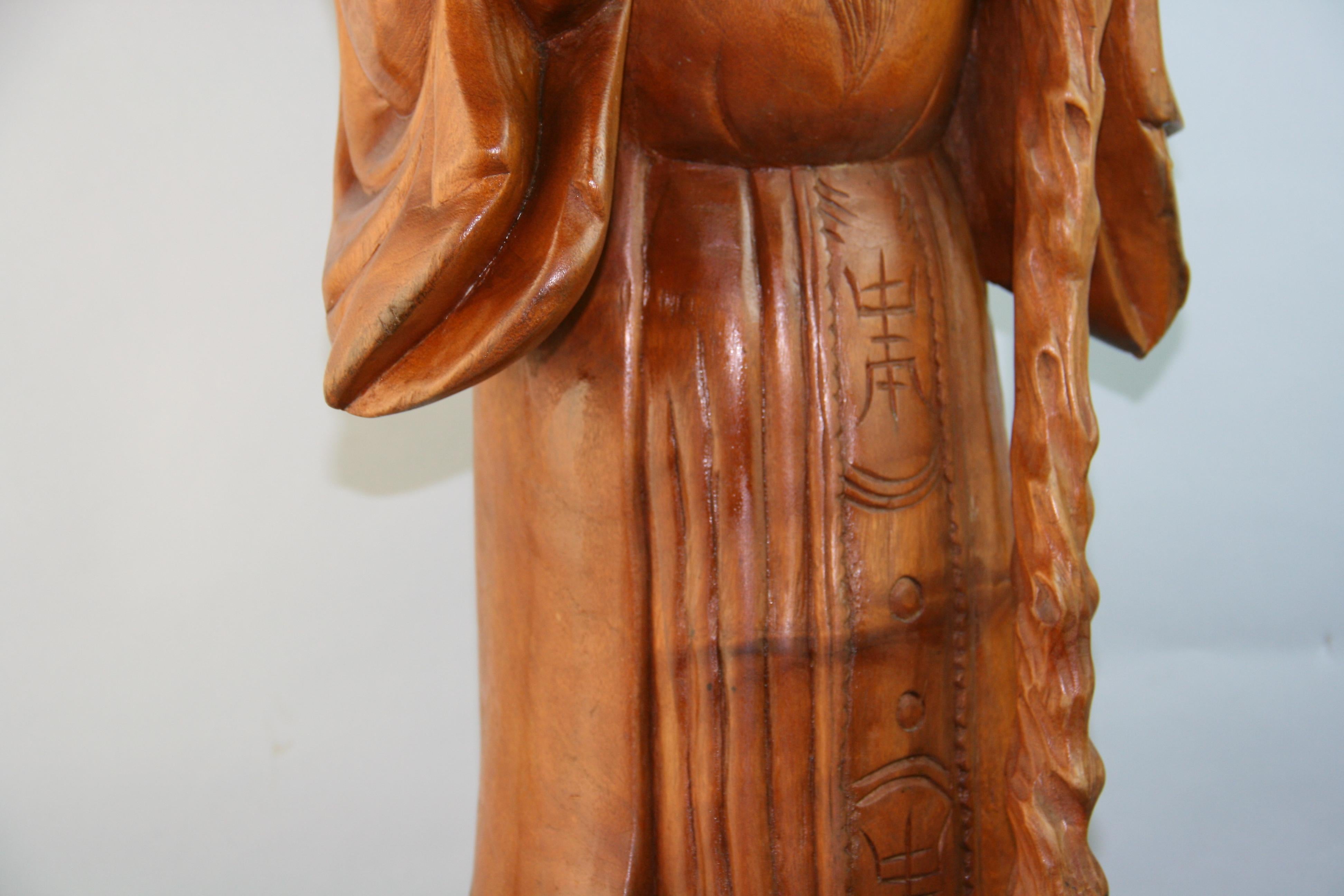 Japanese Oversized Wise Buddha Hand Carved Boxwood Sculpture Early 20th Century For Sale 1