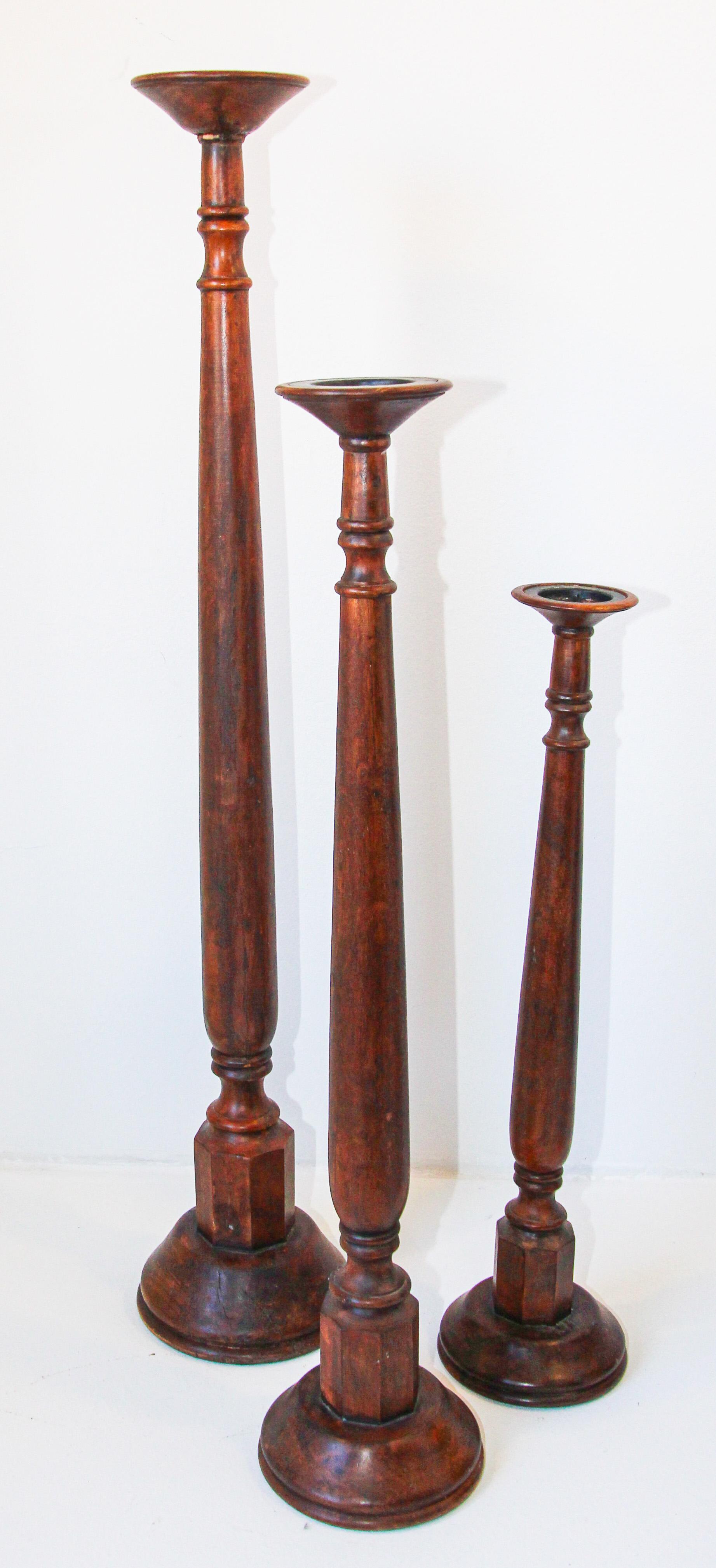 20th Century Oversized Hand Carved Wood Floor Pillar Holder Set of Three India For Sale