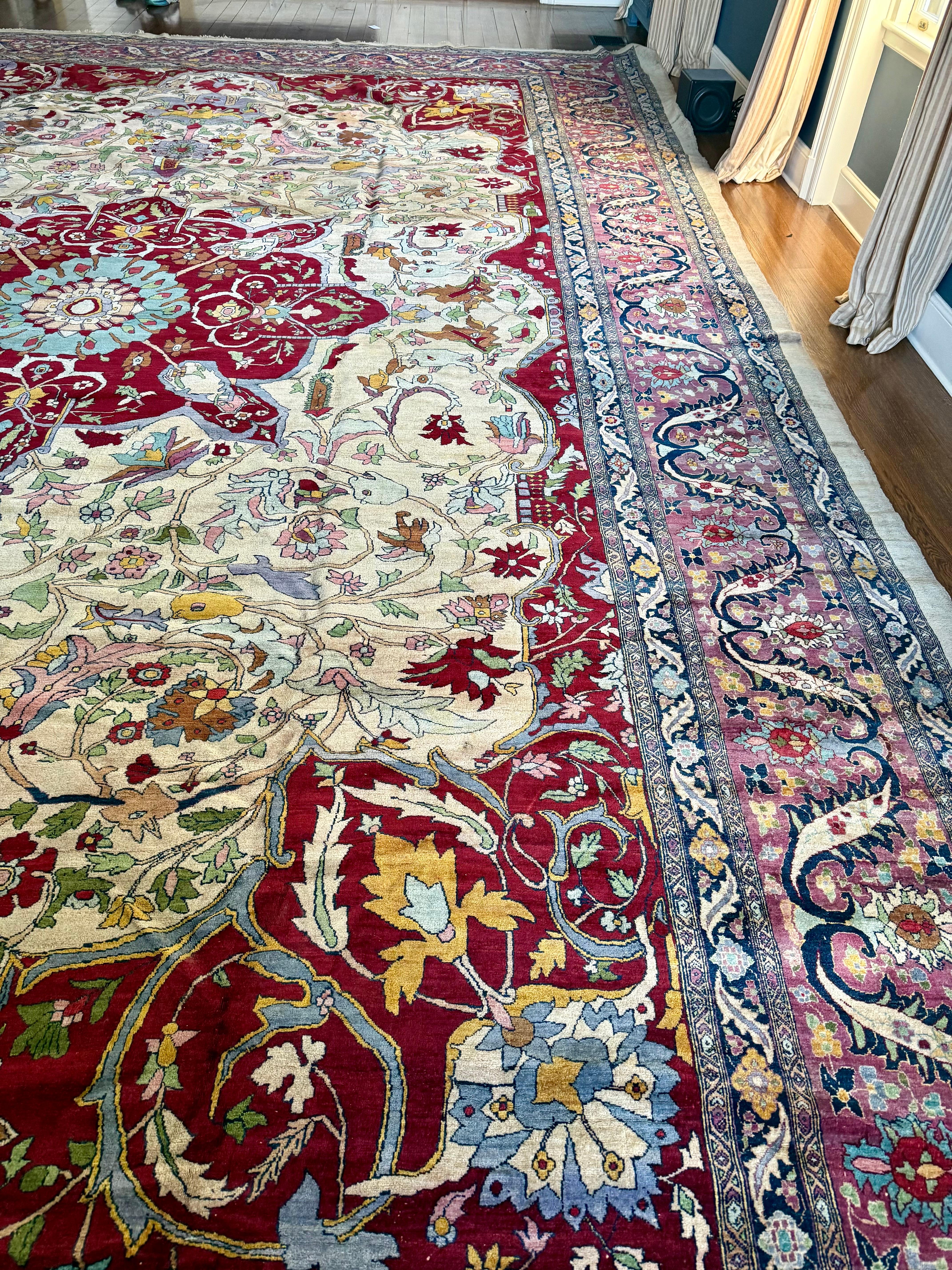 Übergroße handgeknüpfte Agra Elfenbein Lavendel rot Medaillon Teppich 23,9FT durch 16,7FT (Indisch) im Angebot