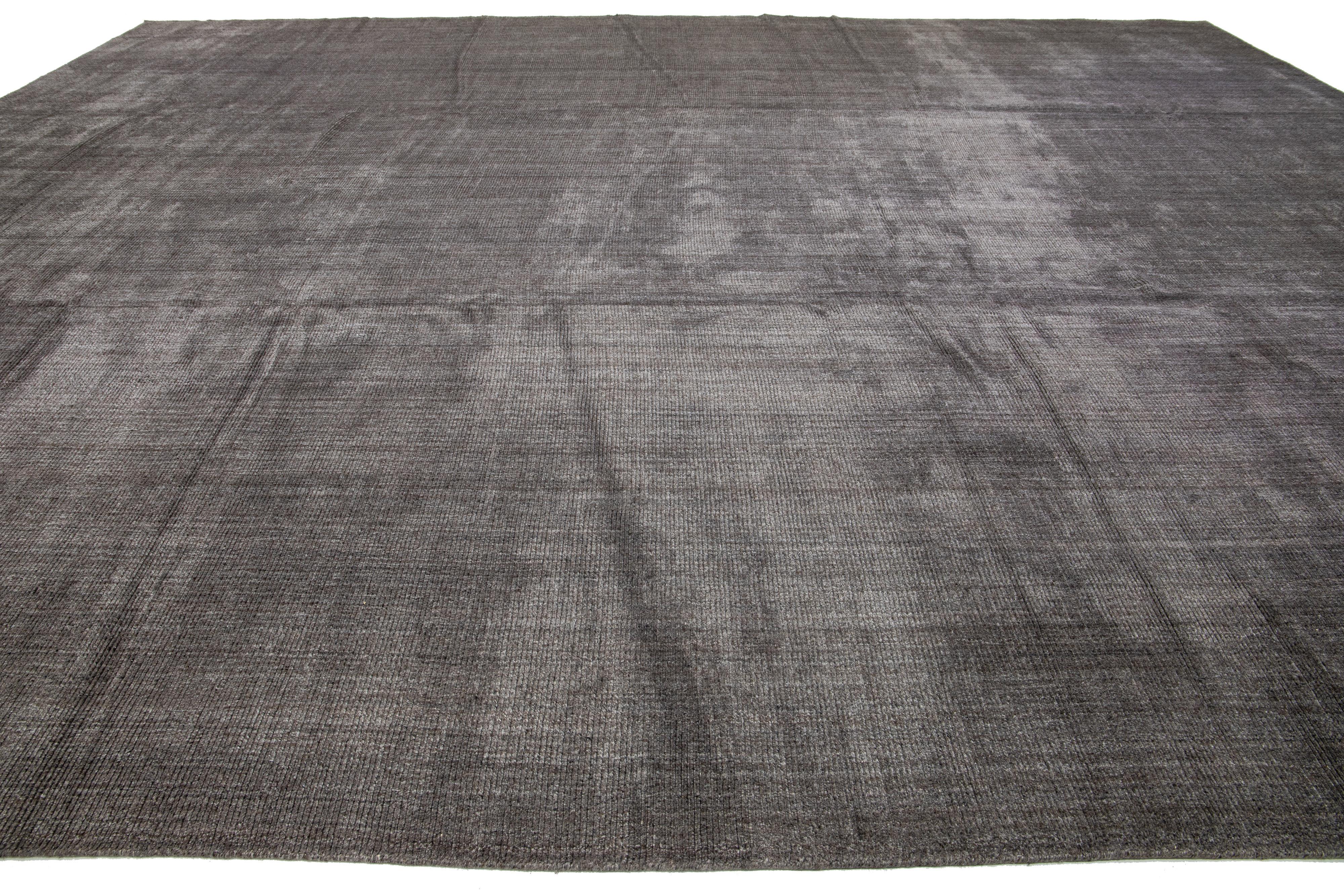 Oversized Handmade Gray Modern Indian Loop/Cut Wool Rug With Solid Design  For Sale 1