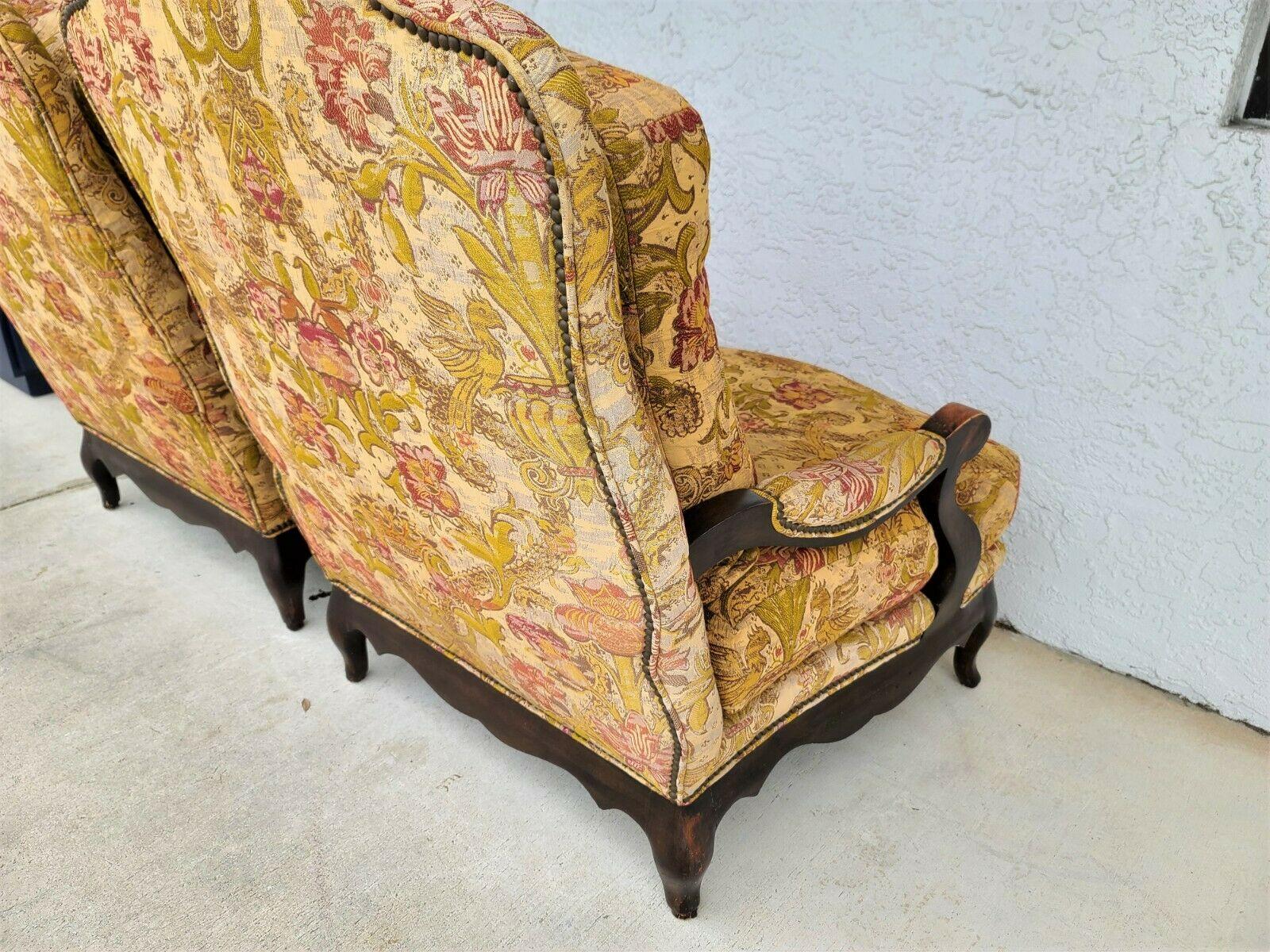 Cotton Oversized Henredon Upholstery Collection French Country Lounge Chairs
