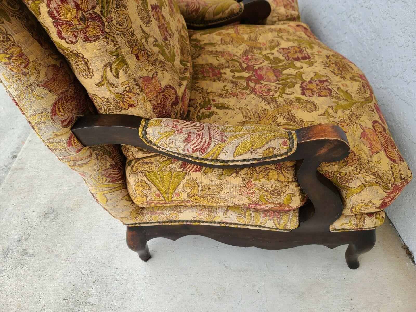 Oversized Henredon Upholstery Collection French Country Lounge Chairs 1