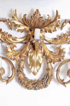 Oversized Italian Baroque Style Seven-Arm Gilt and Silvered Wood Wall Sconce