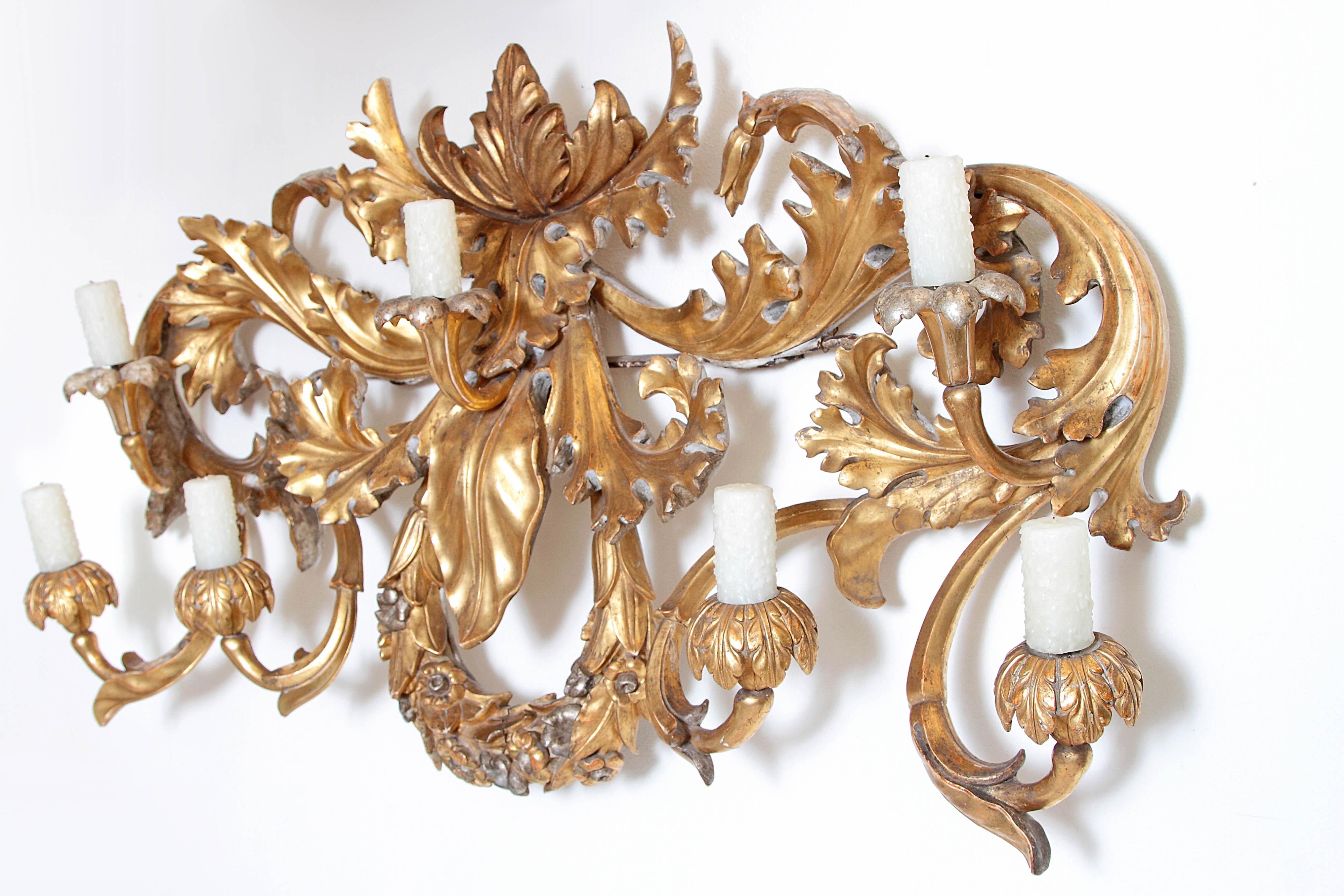 Oversized Italian Baroque Style Seven-Arm Gilt and Silvered Wood Wall Sconce 1