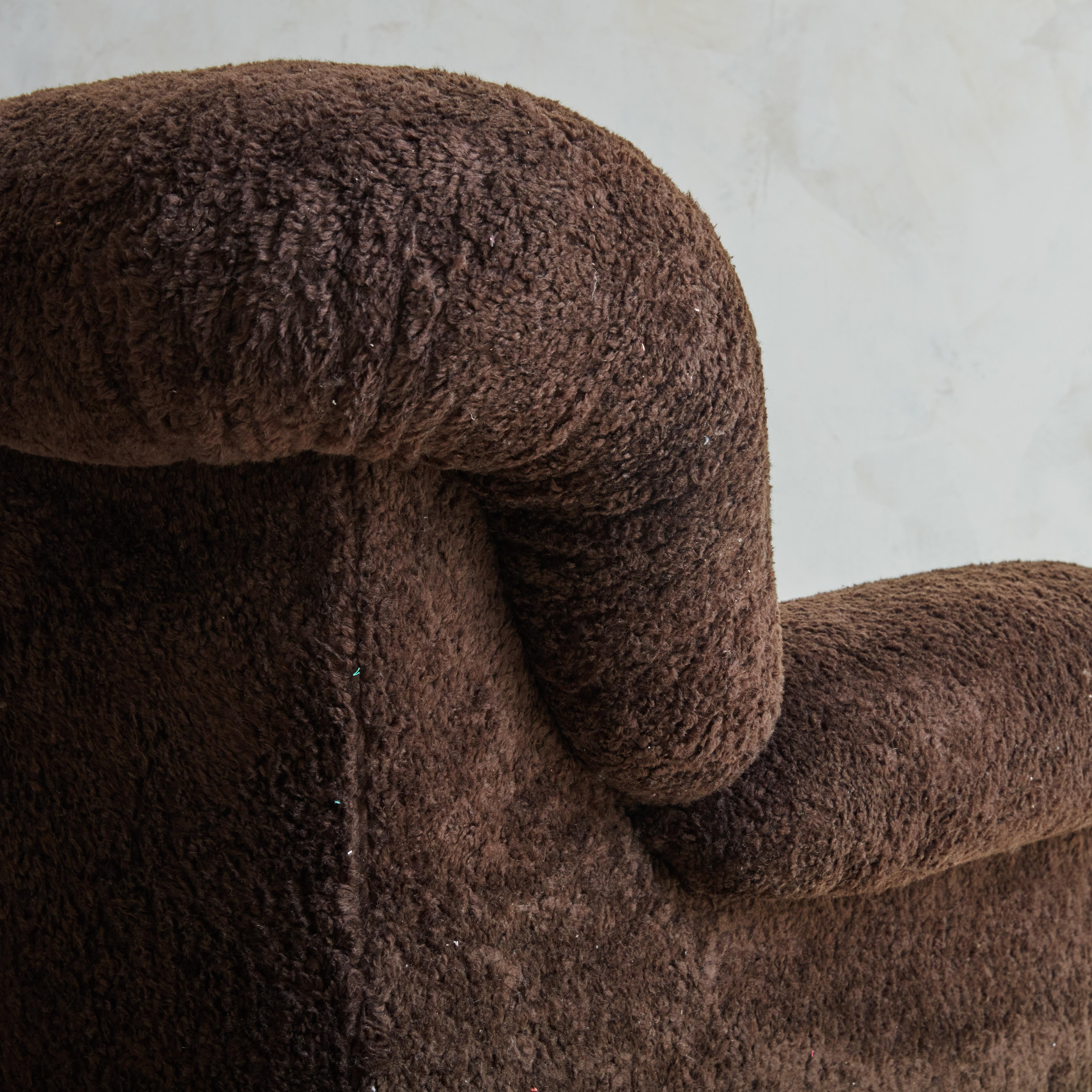 Oversized Italian Lounge Chair in Brown Teddy Fabric With Button Tufts For Sale 8