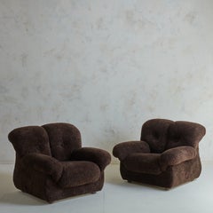 Oversized Italian Lounge Chair in Brown Teddy Fabric With Button Tufts
