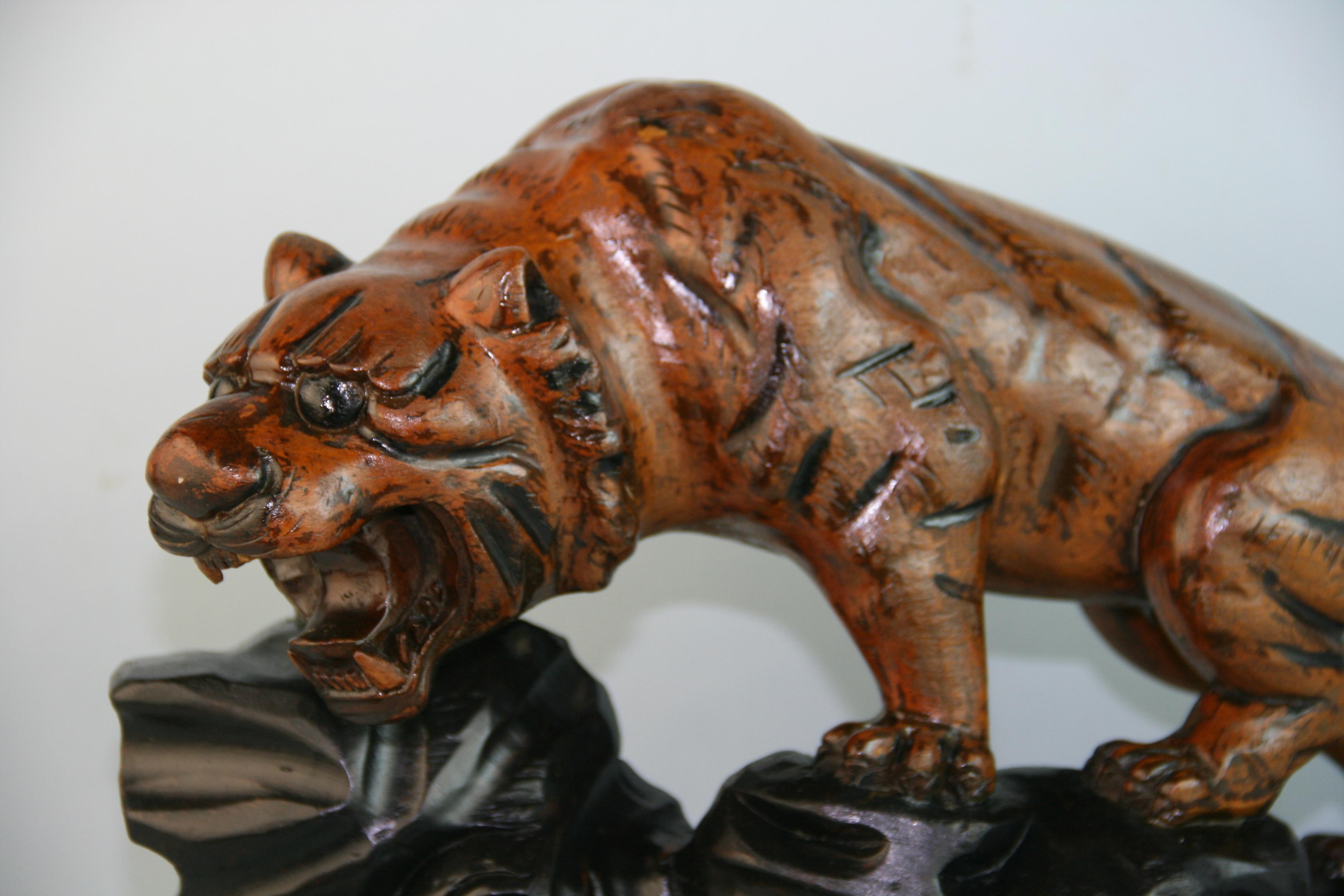 japanese tiger statue