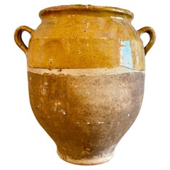Grand pot à confit français vernissé du XIXe siècle, de très grande taille, couleur ocre jaune