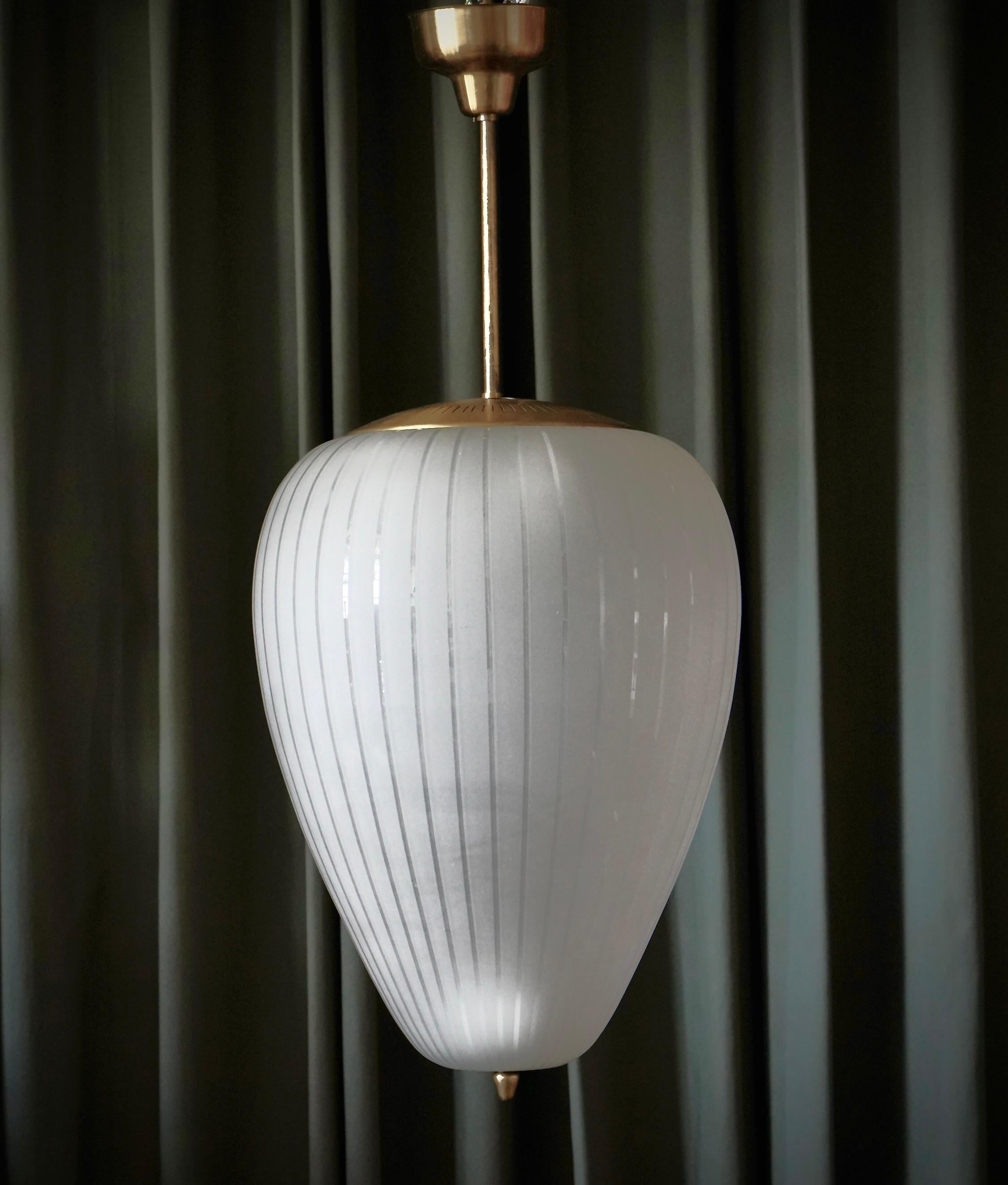 Scandinavo moderno Ciondolo oversize di ASEA / 2 disponibili in vendita
