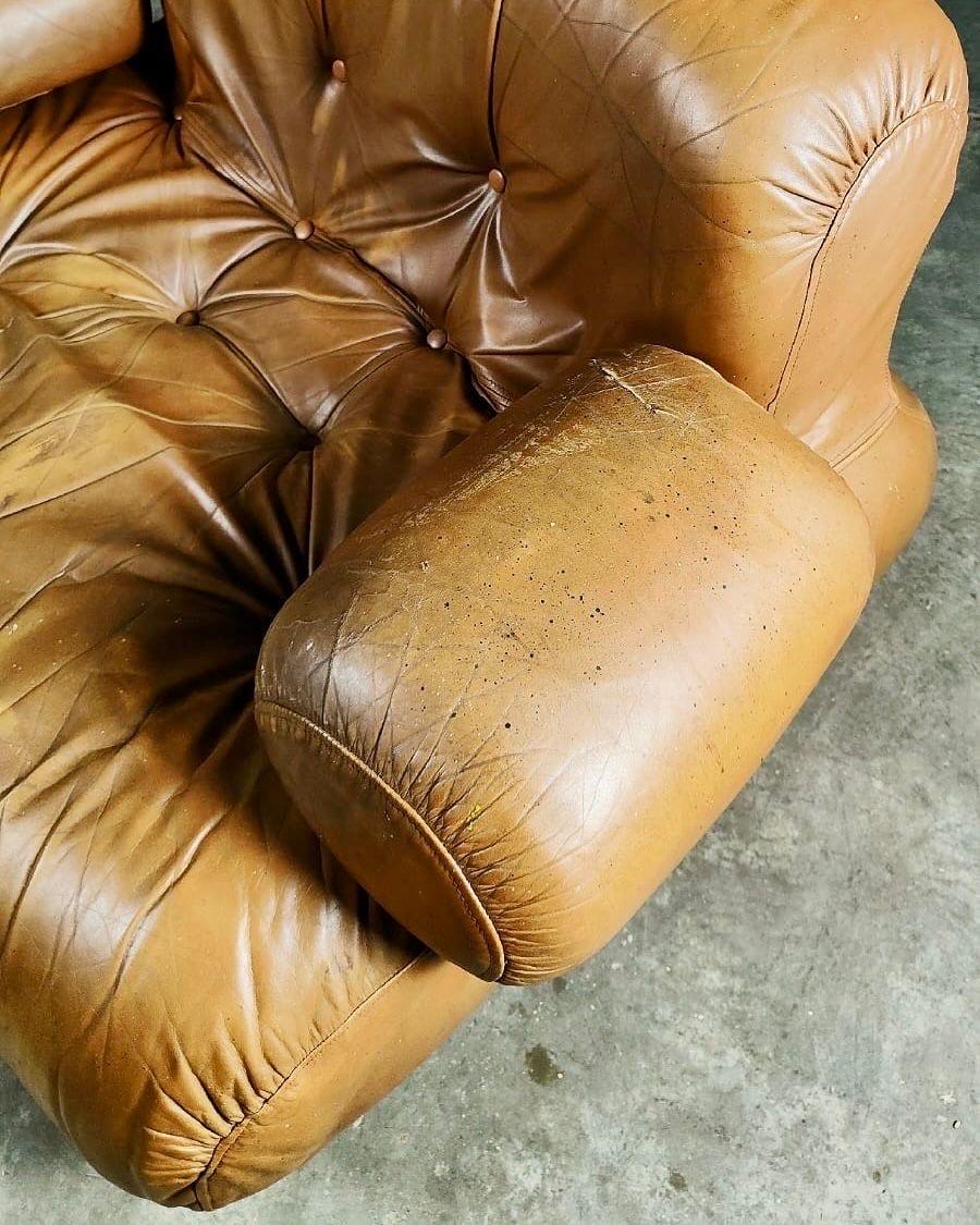 Mid-20th Century Oversized Lounge Chair Tan Cognac Leather Cuddle Bubble Shaped Armchair Retro