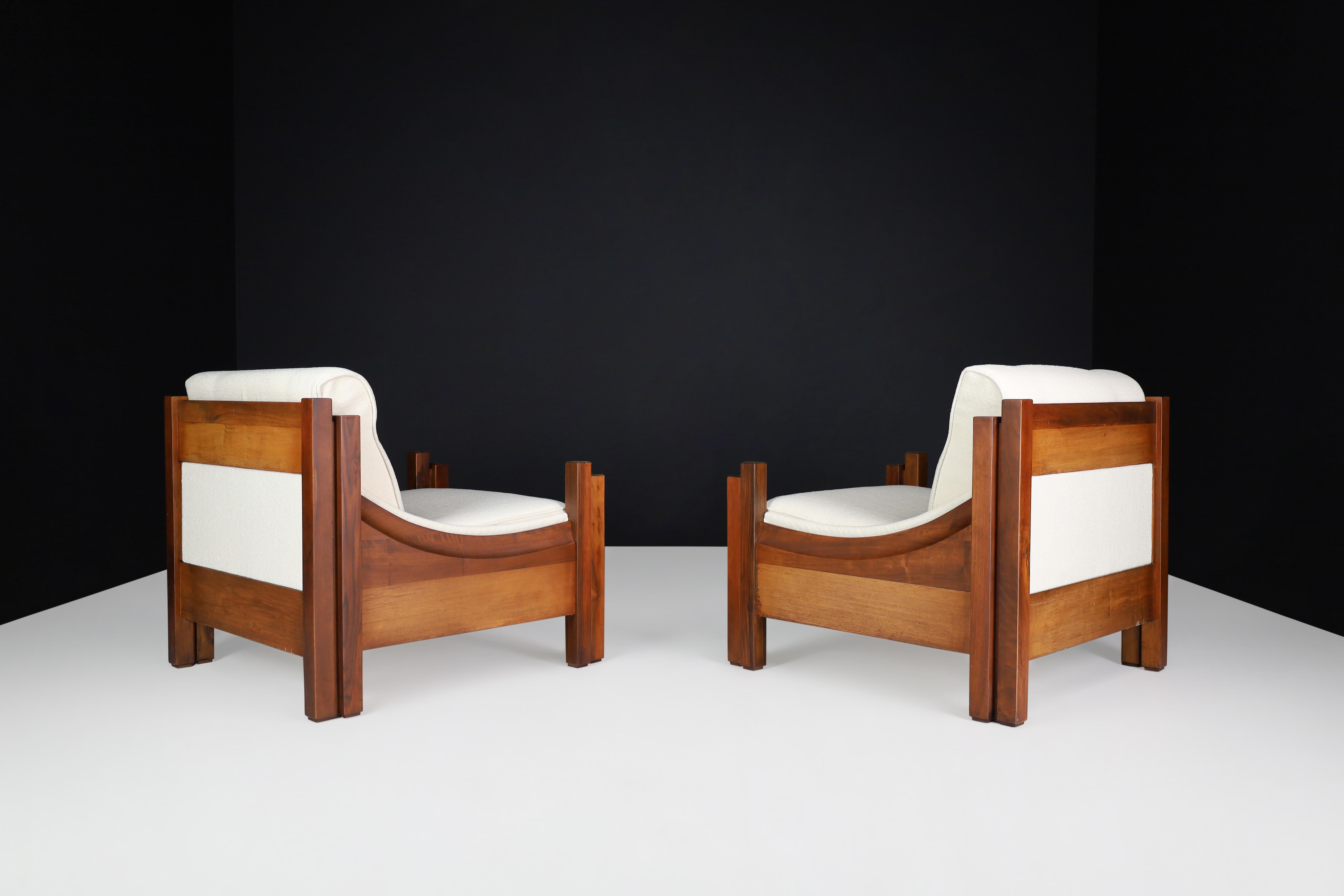 Mid-Century Modern Oversized Lounge Chairs in Walnut and Fabric, Italy, 1960s