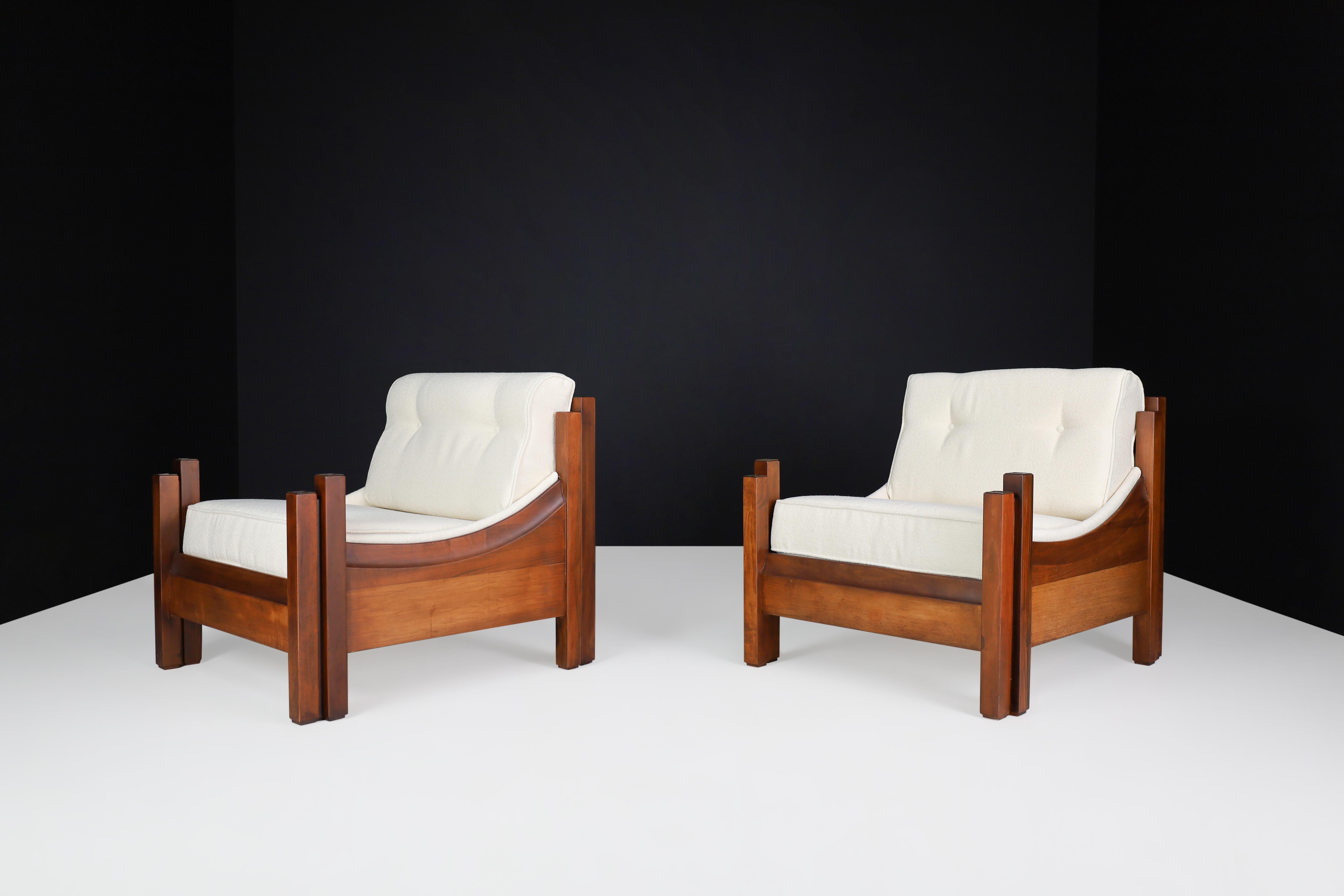 20th Century Oversized Lounge Chairs in Walnut and Fabric, Italy, 1960s