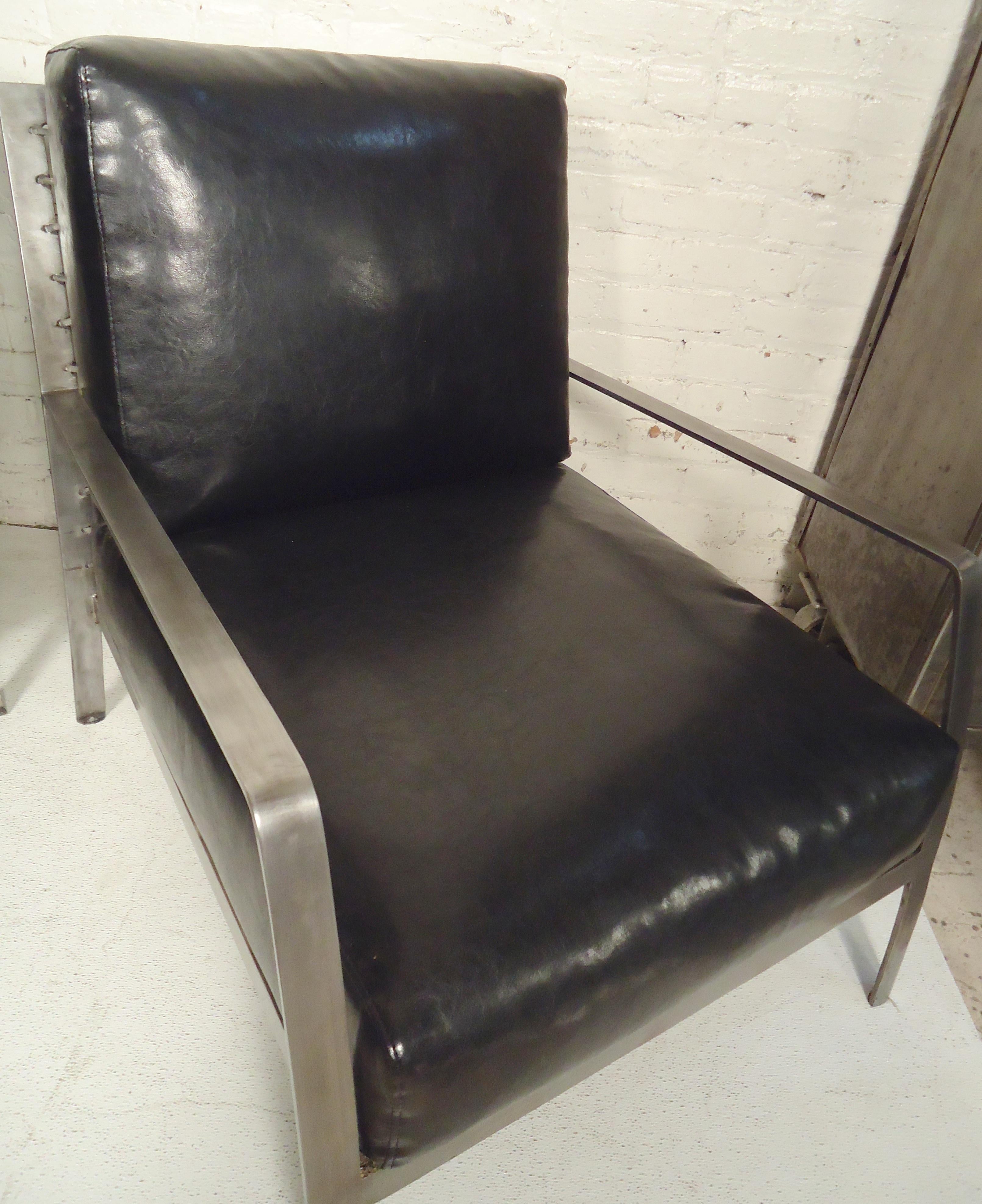 oversized leather chair