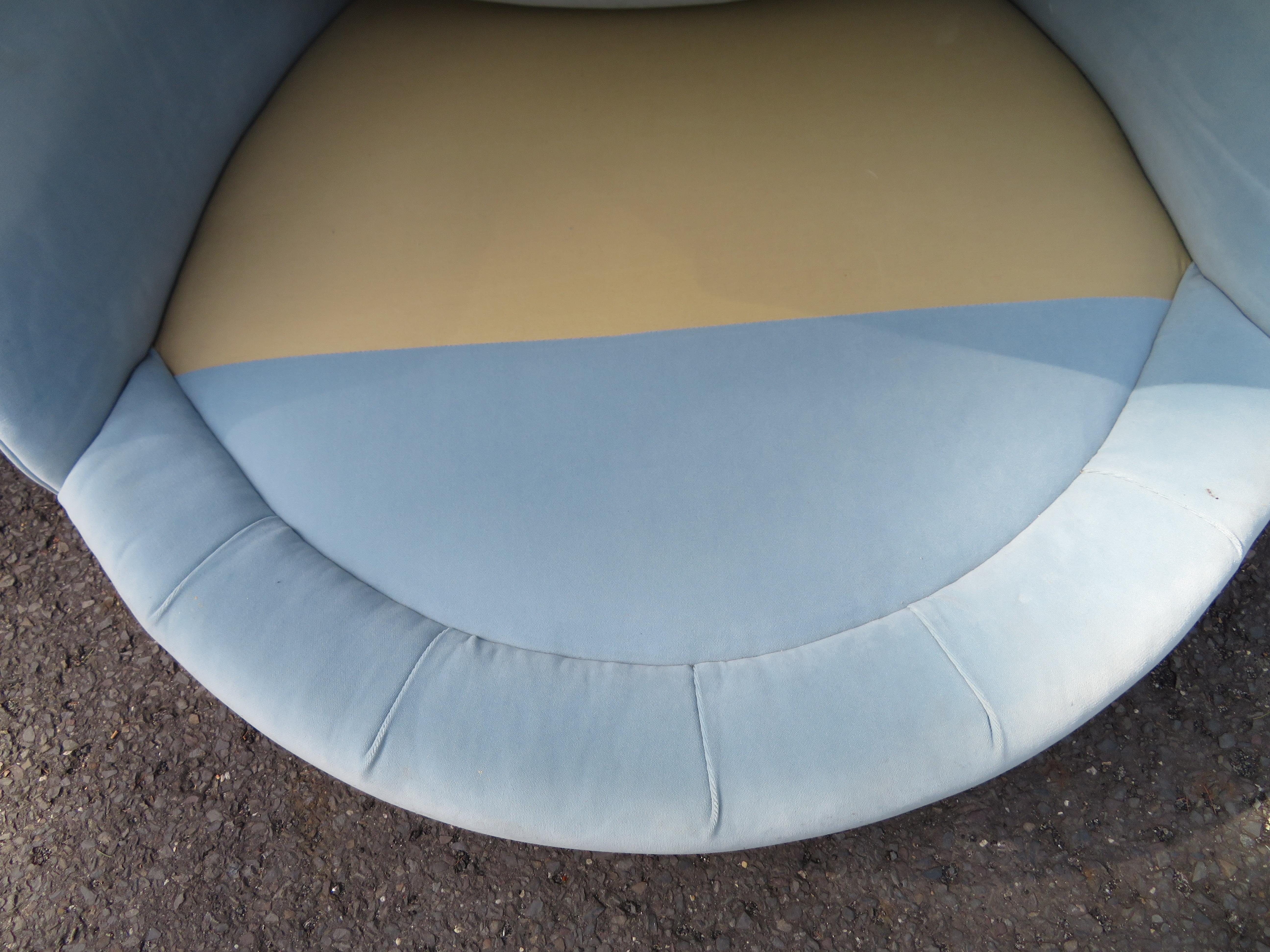 Tissu d'ameublement Fauteuil de salon circulaire surdimensionné Milo Baughman Thayer Coggin en vente