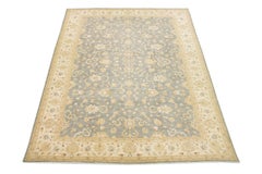 Tappeto di lana oversize in stile Oushak moderno e floreale fatto a mano in grigio