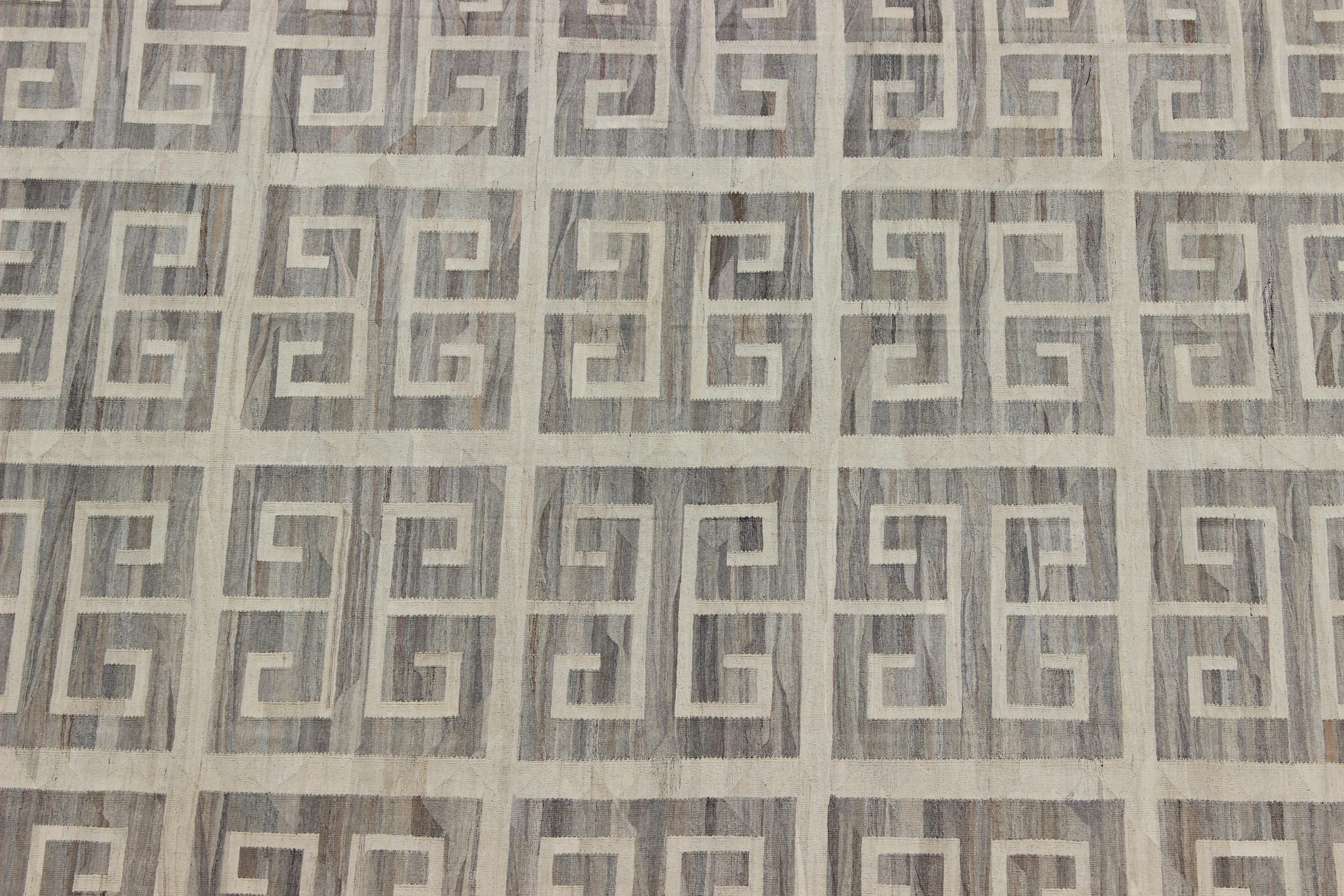 Oversized Modern Kilim with Large Scale Greek Key Design in Cream & Gray Tones In Excellent Condition For Sale In Atlanta, GA