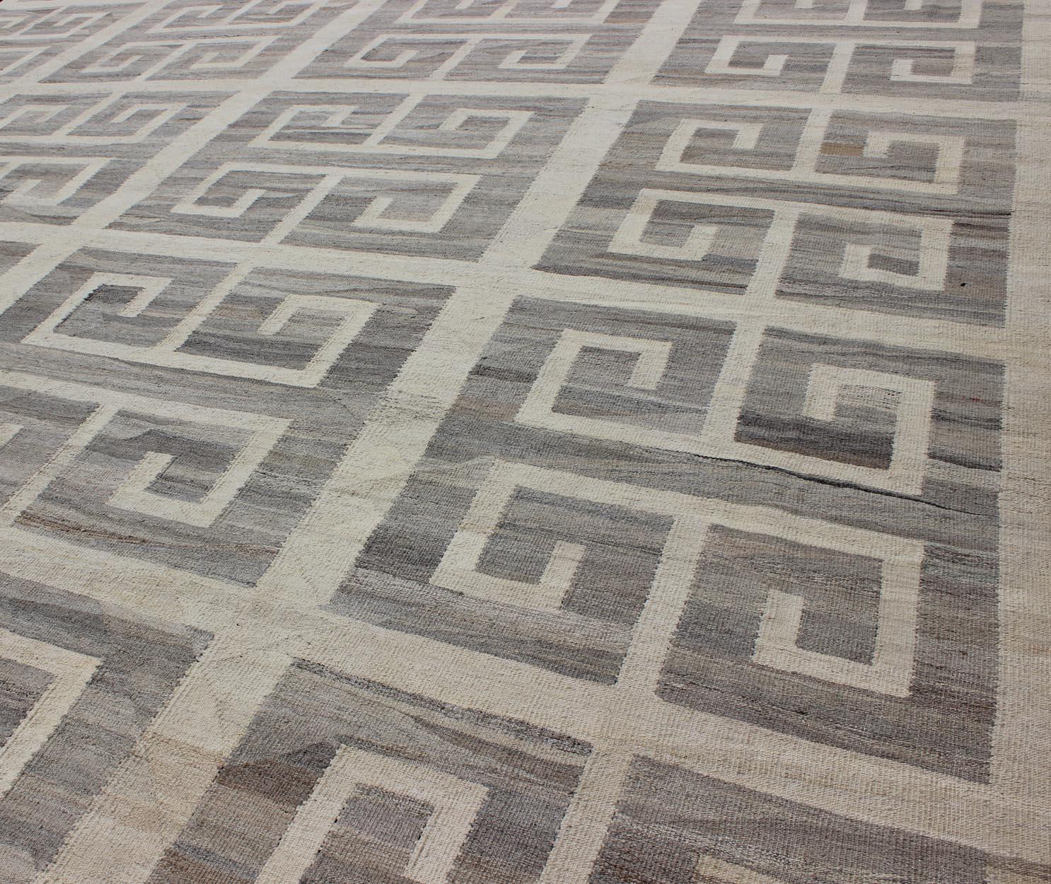 Contemporary Oversized Modern Kilim with Large Scale Greek Key Design in Cream & Gray Tones For Sale
