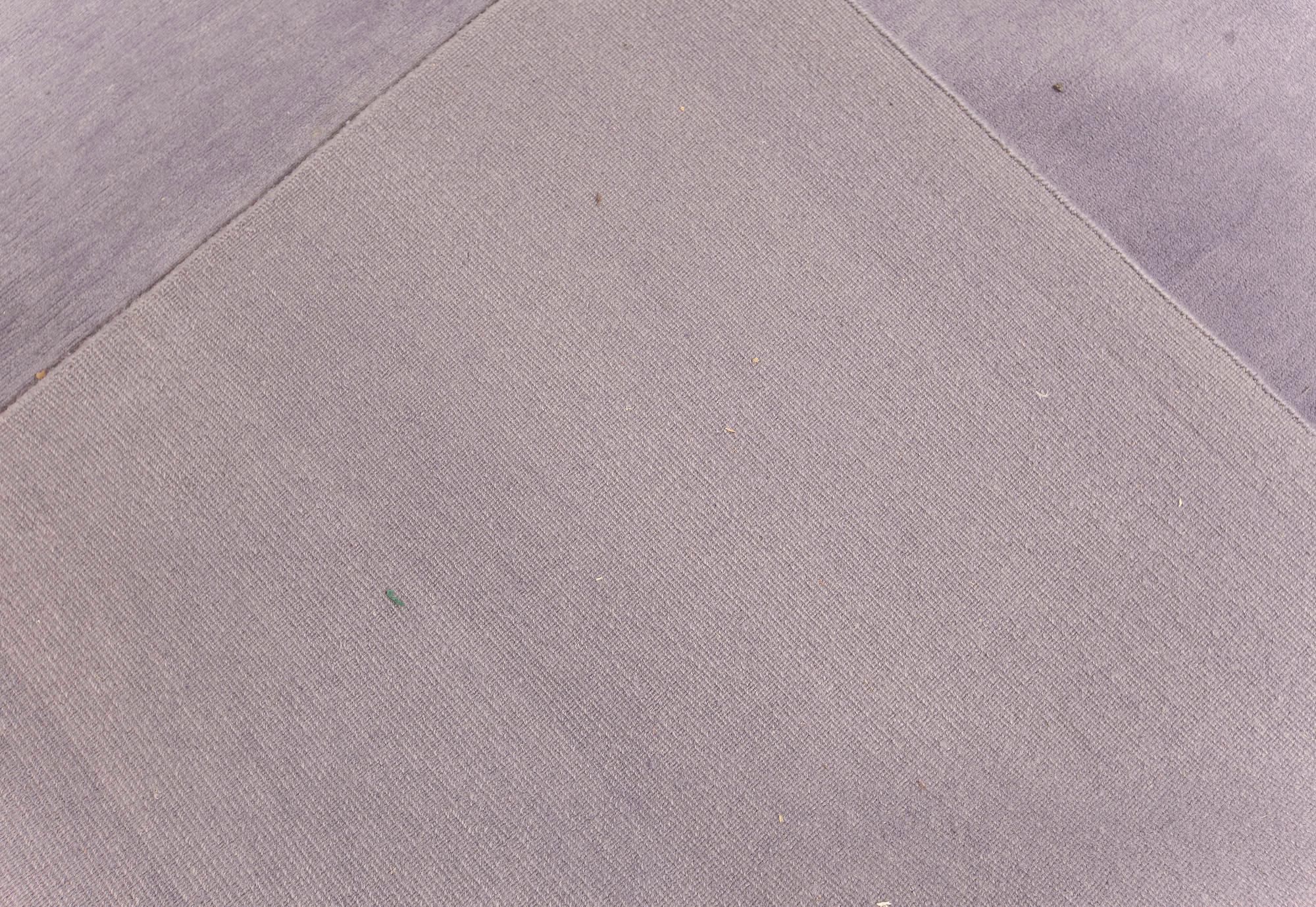 Noué à la main Tapis moderne surdimensionné Smoky Amethyst fait à la main en mohair en vente