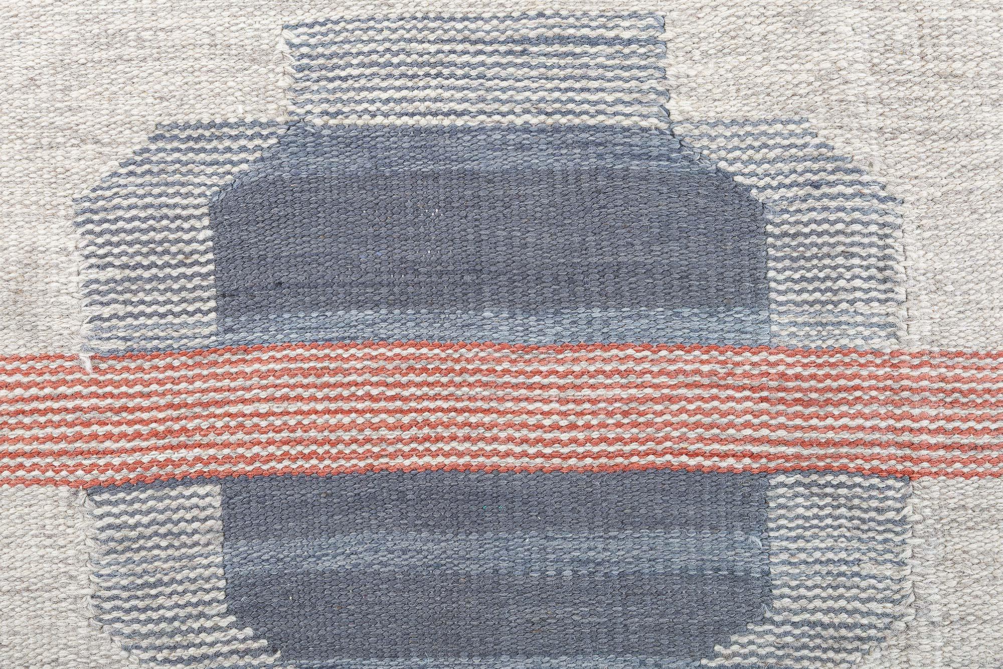 Tappeto geometrico sovradimensionato di ispirazione svedese di Doris Leslie Blau In condizioni Nuovo in vendita a New York, NY