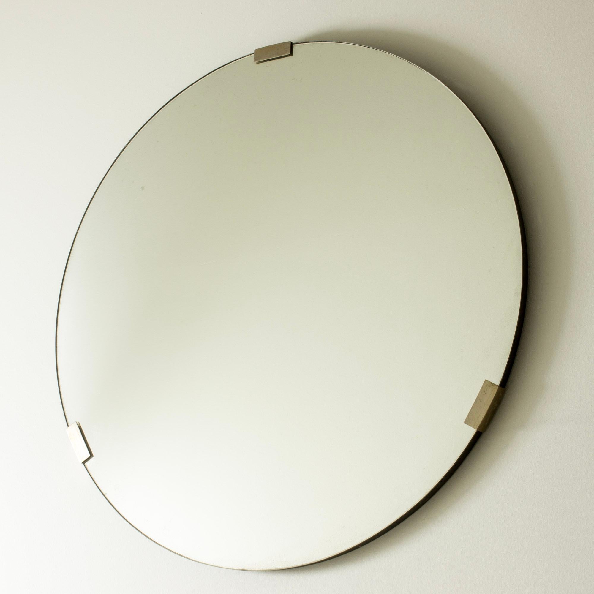 Élégant miroir mural d'Axel Einar Hjorth, de la ligne de mobilier 