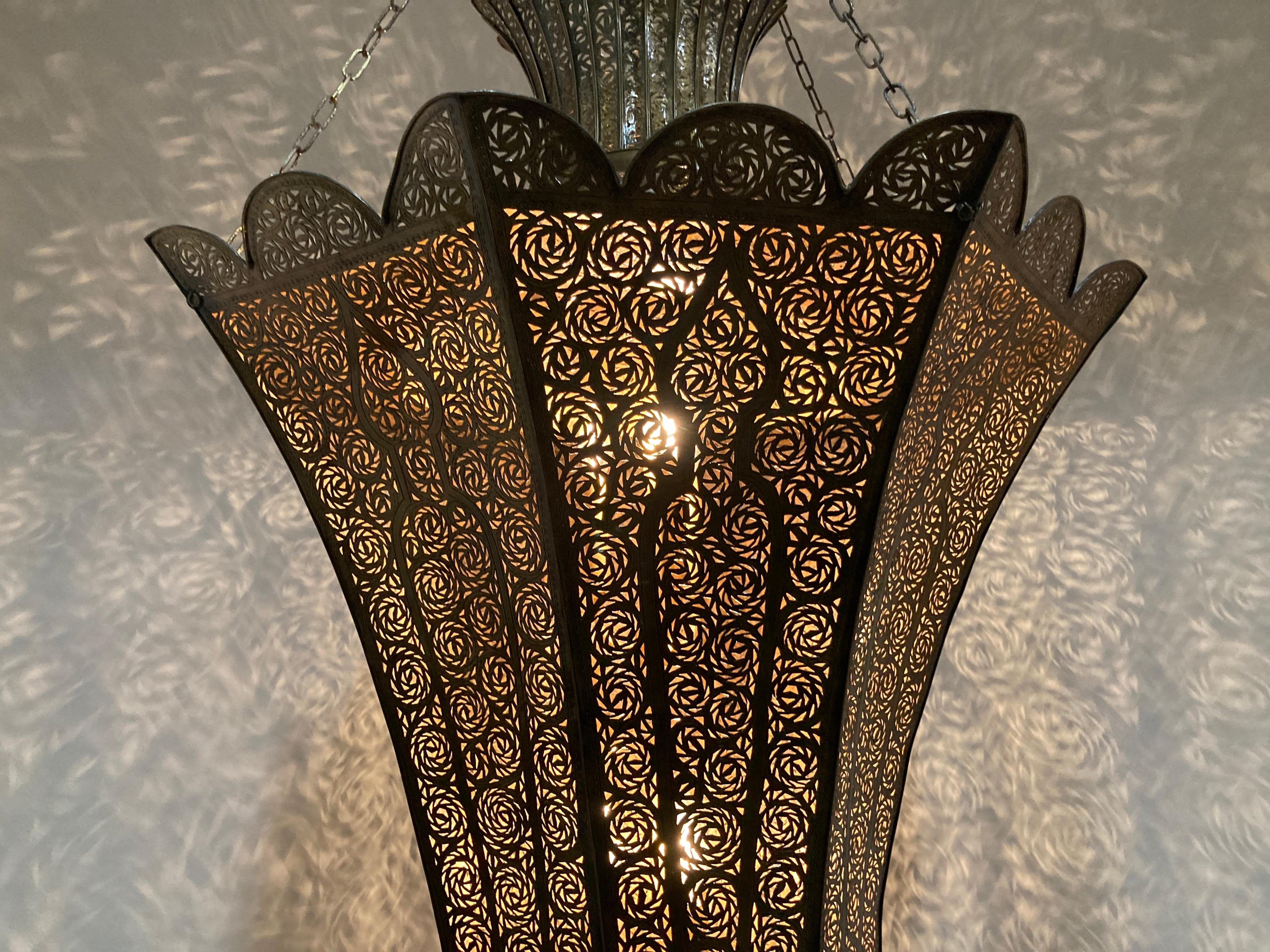 Moroccan Moorish Brass Riad Chandelier Oversized For Sale 8