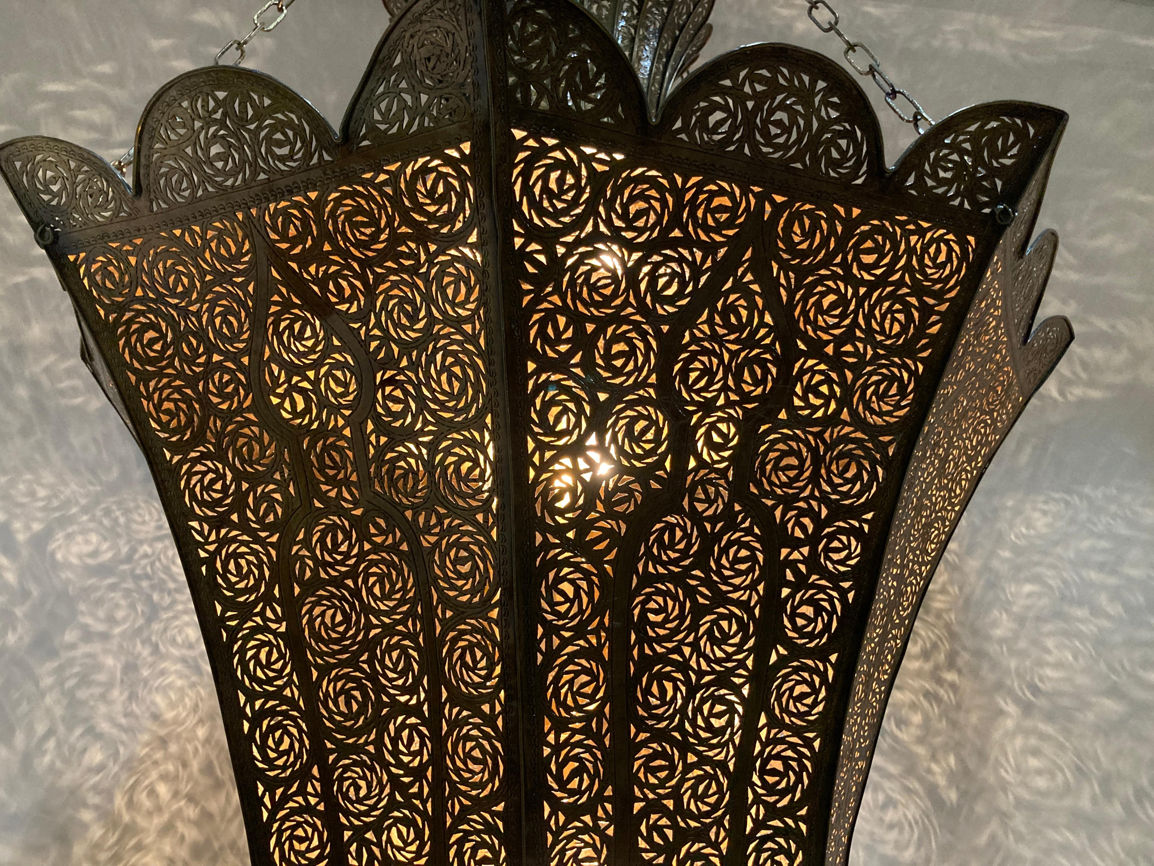 Moroccan Moorish Brass Riad Chandelier Oversized For Sale 10