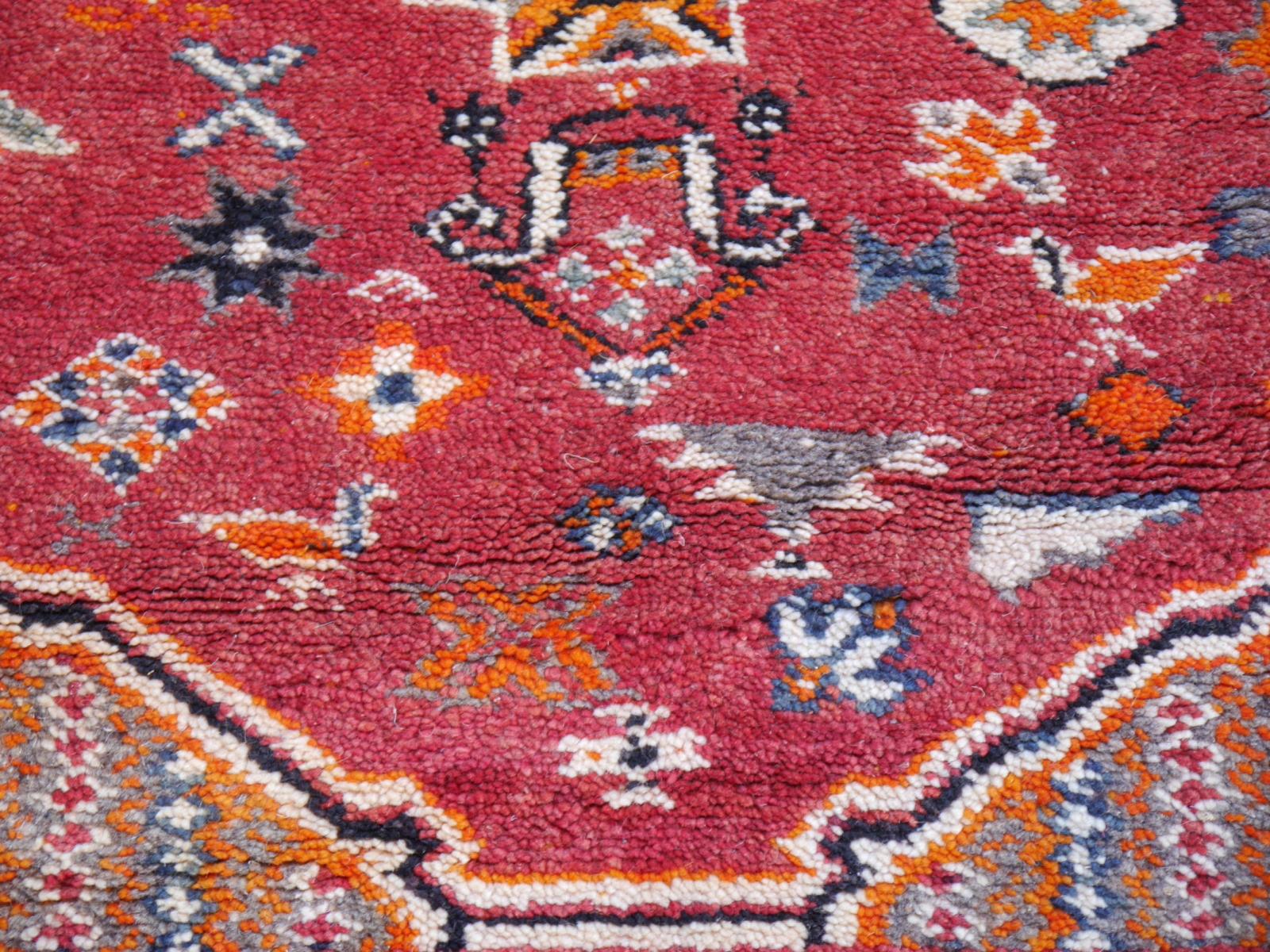 Oversized Moroccan Vintage Rug North African Tribal Design Djoharian Collection  For Sale 6
