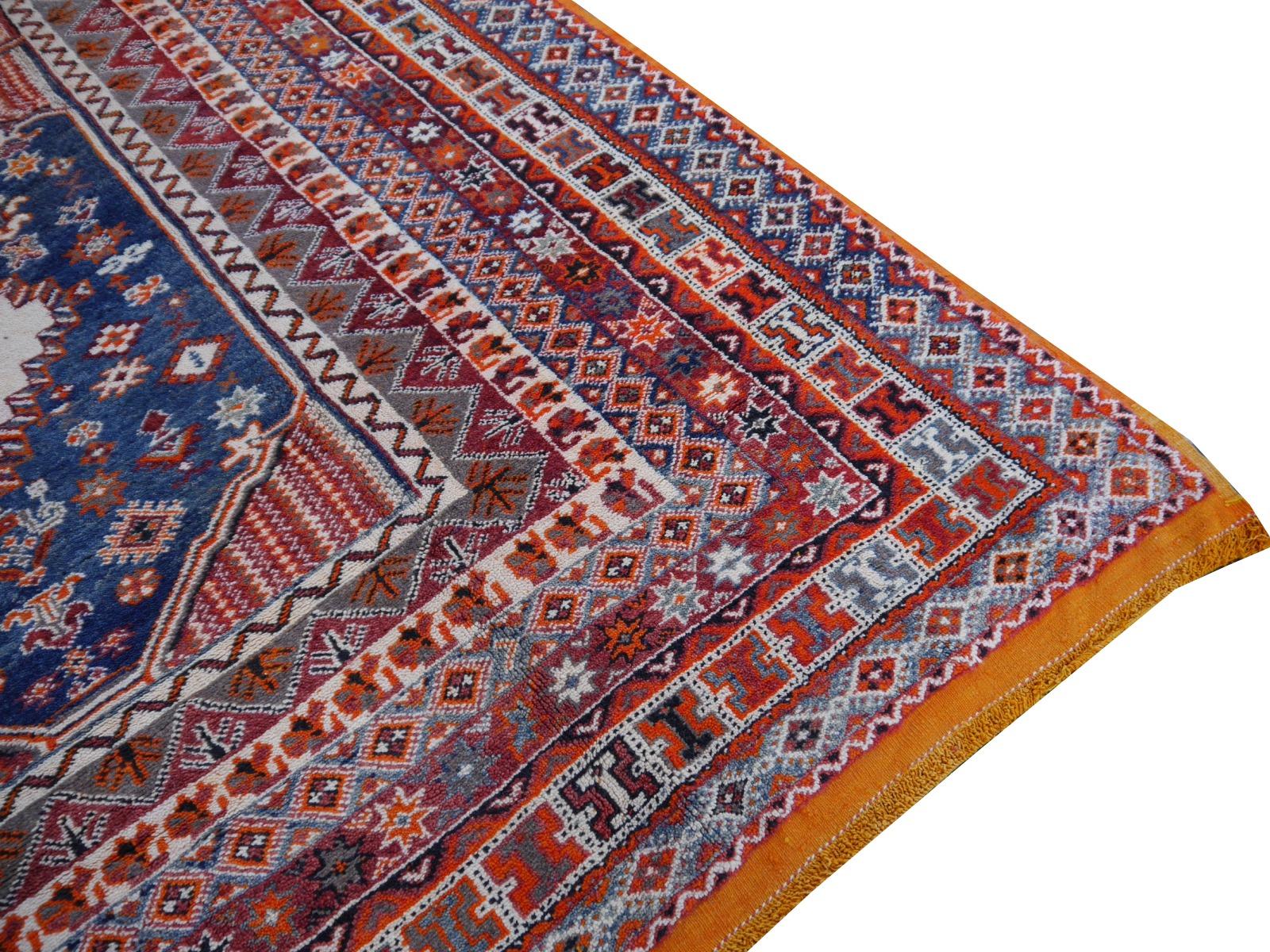Oversized Moroccan Vintage Rug North African Tribal Design Djoharian Collection  For Sale 3