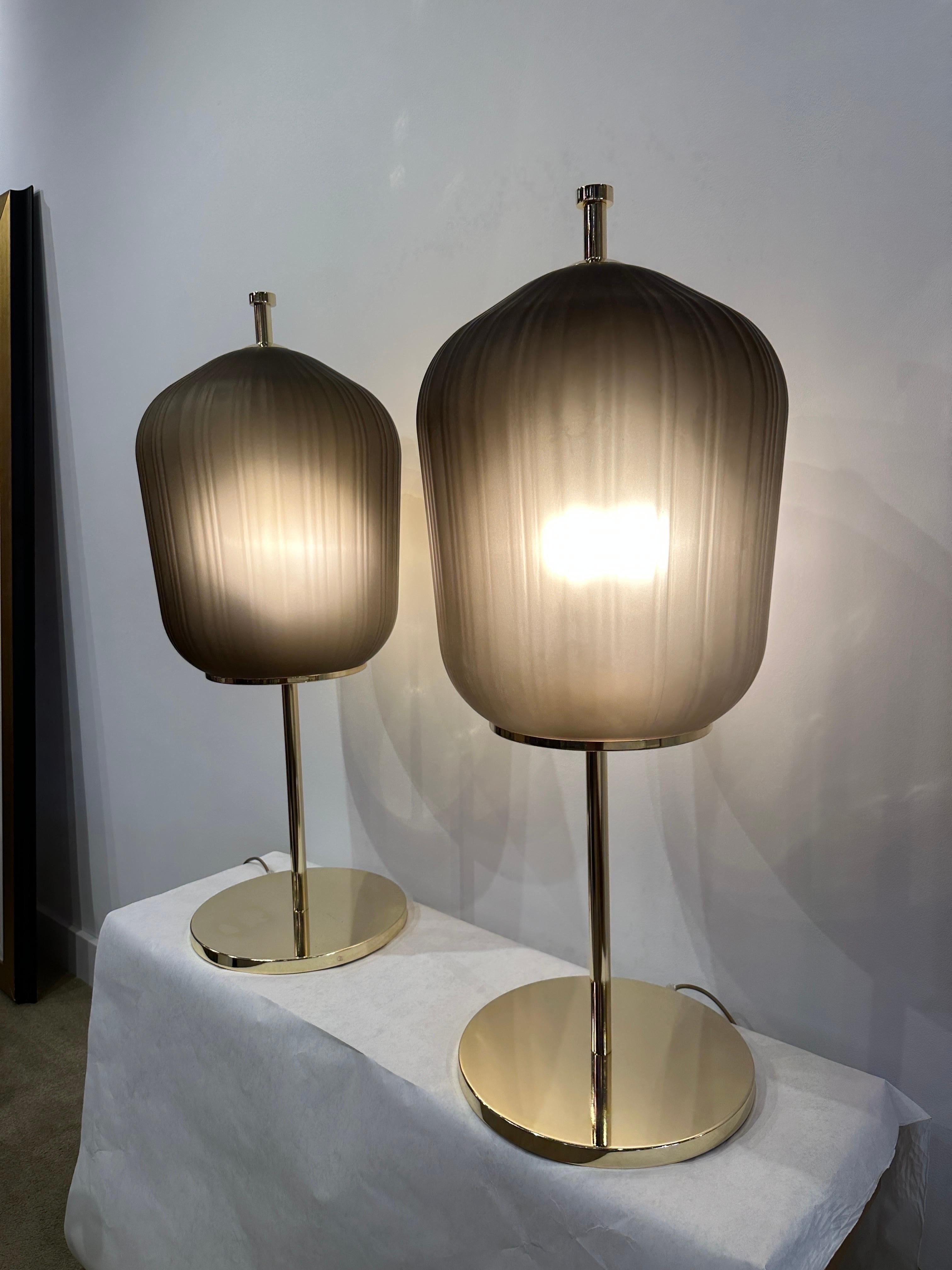Chinoiseries Paire de lampes de table lanterne surdimensionnée en verre de Murano en vente