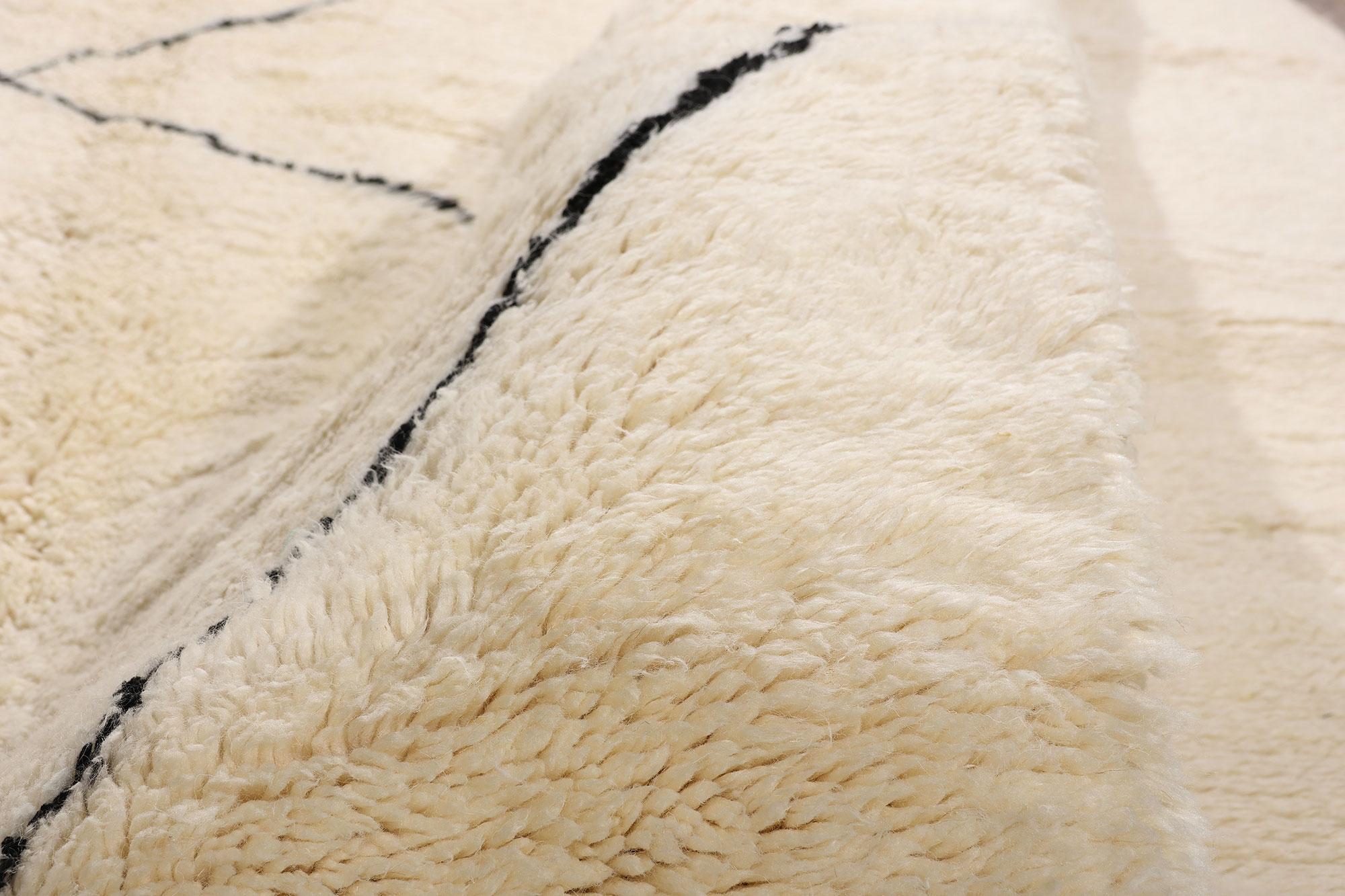 Tapis berbère marocain neutre surdimensionné Cozy Hygge rencontre Shibui minimaliste en vente 3