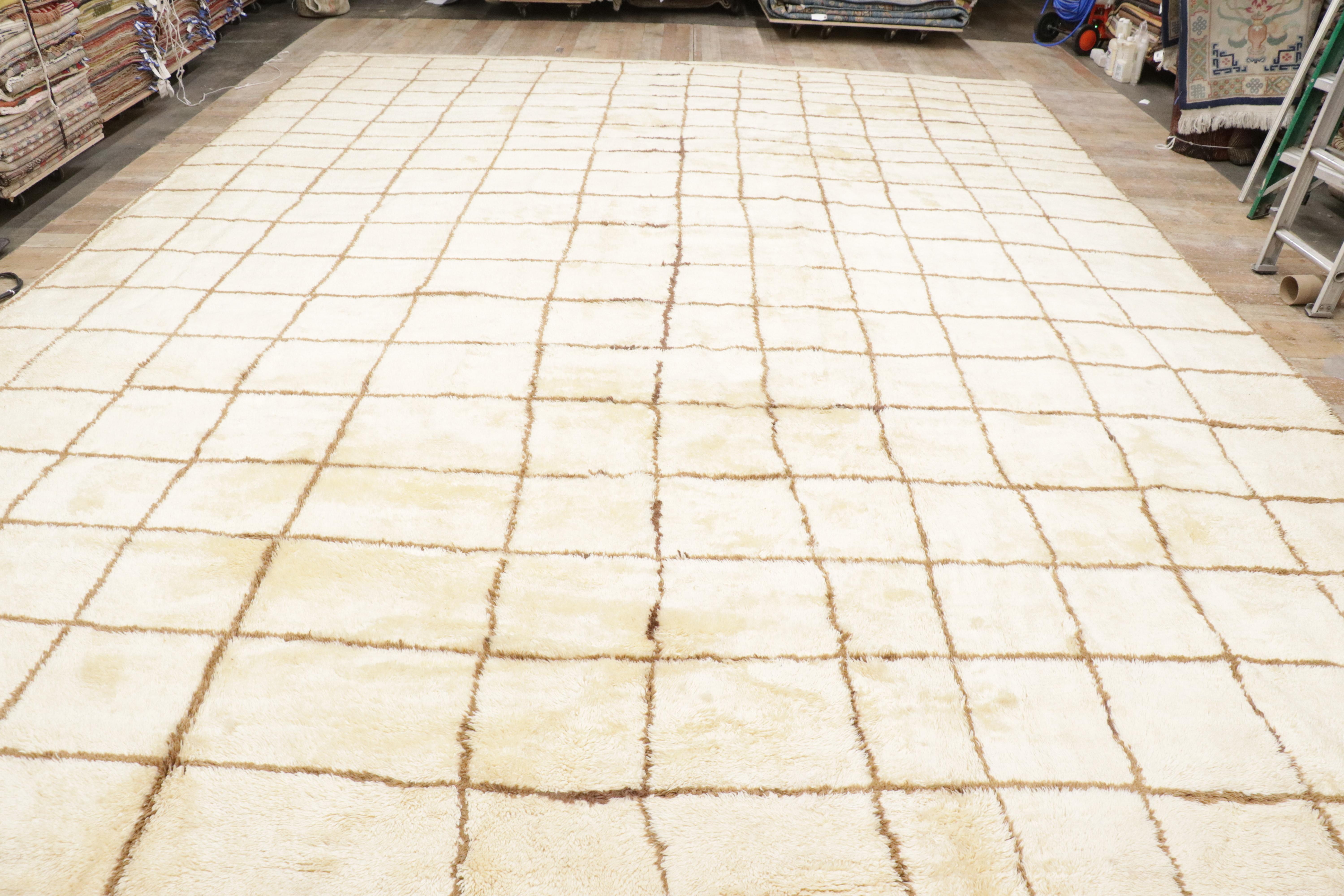 Marokkanischer Teppich in Übergröße aus neutralem Berber, Cozy Hygge Meets Minimalistischer Shibui im Angebot 4