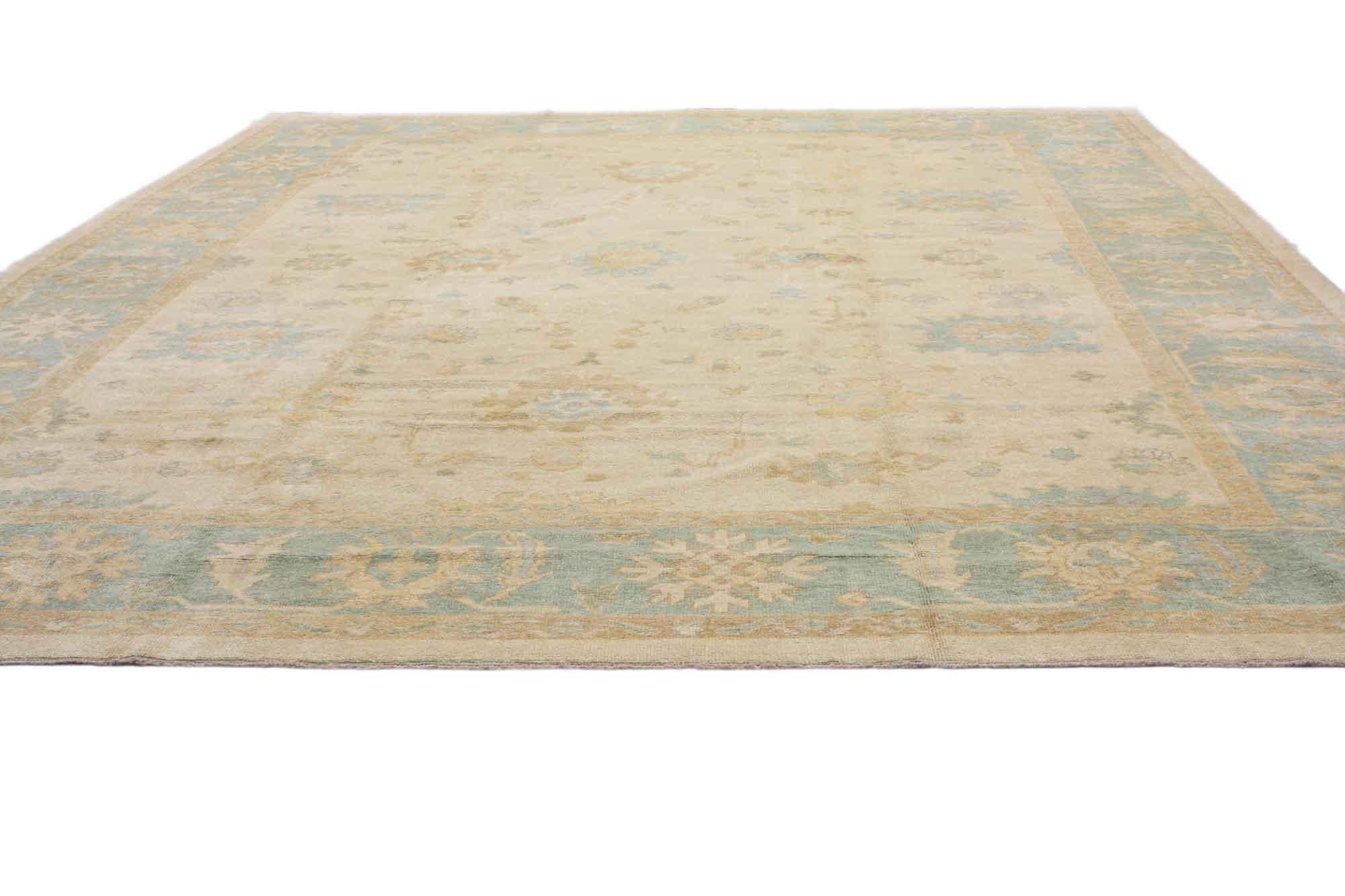 Oversized New Turkish Oushak Rug with Soft Colors In New Condition For Sale In Dallas, TX