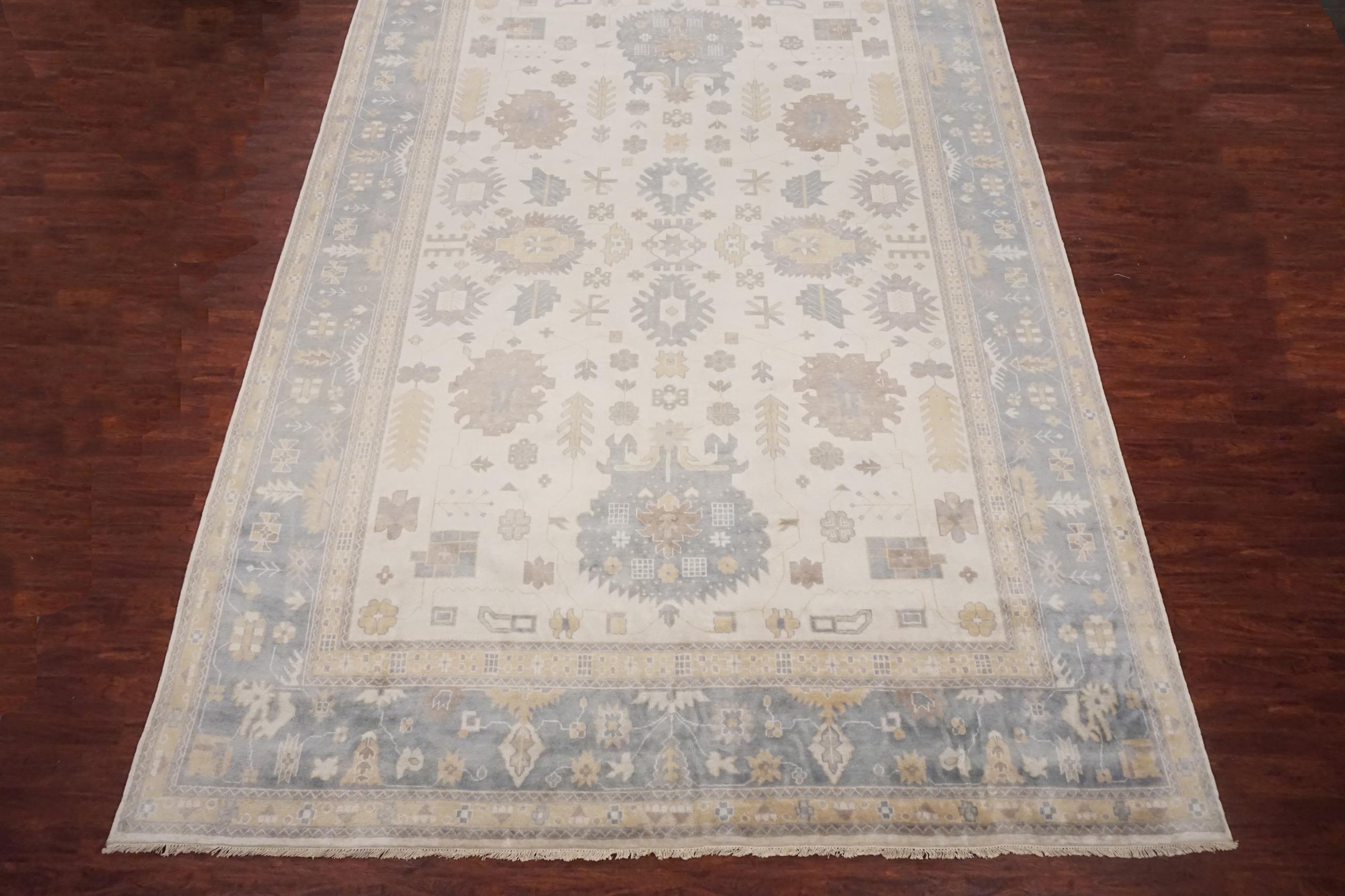 Oversized vegetable dyed oushak rug

2015

Measures: 11' 10