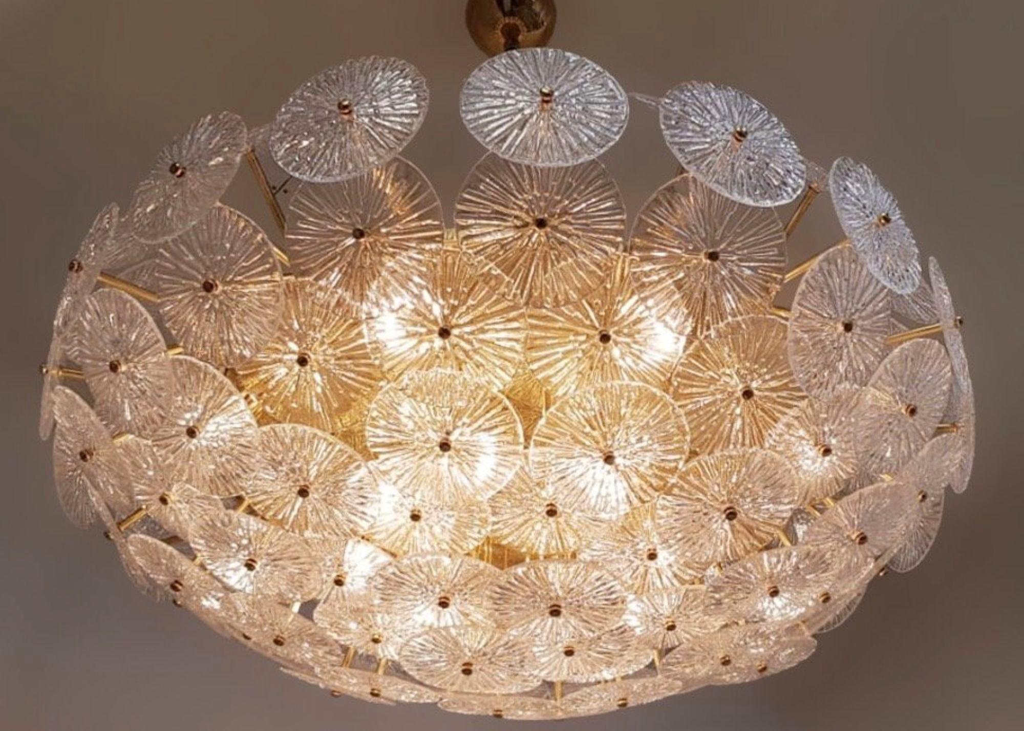 Coppia di lampadari Loto oversize, anni '70. in vendita 2