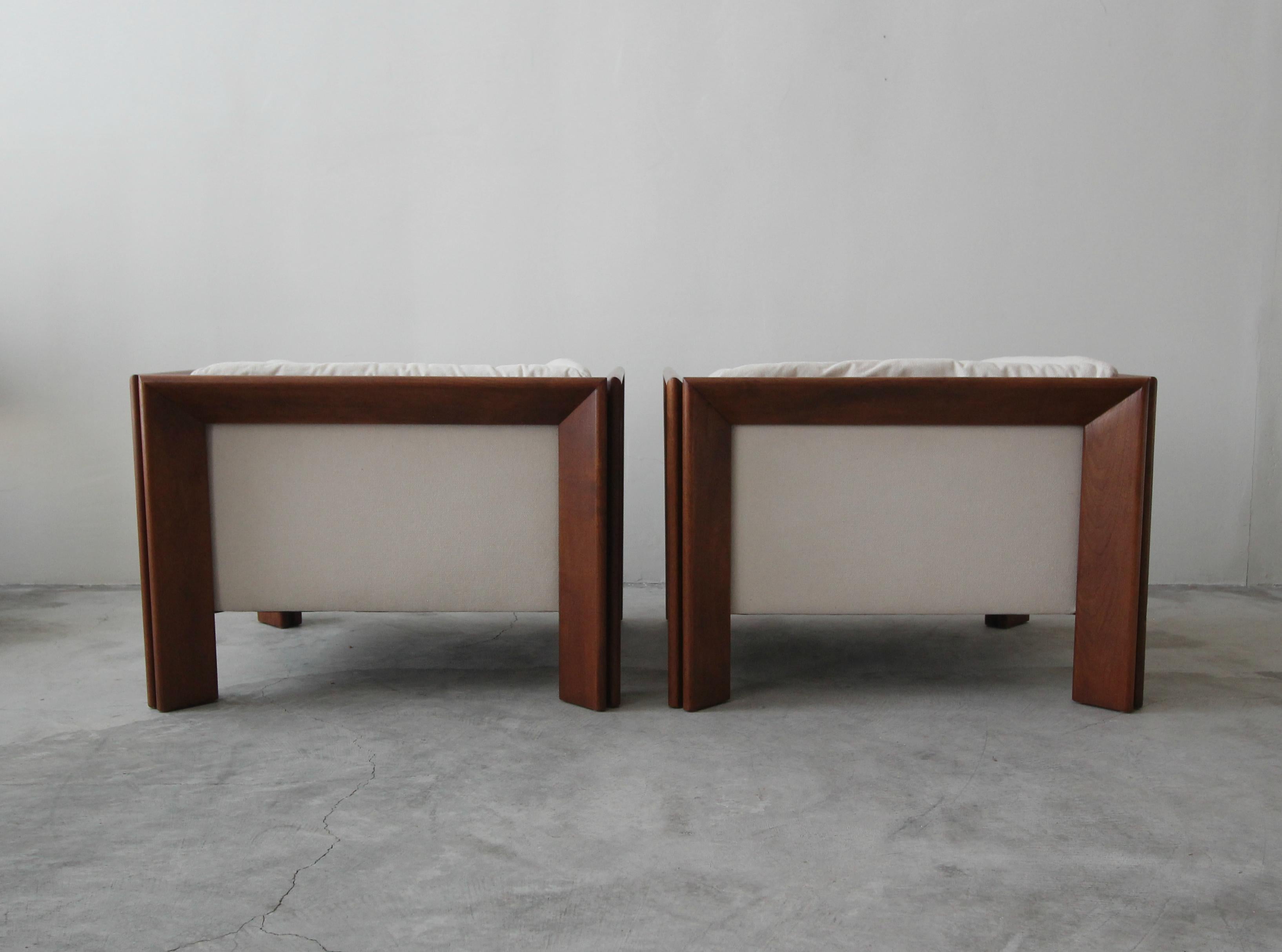 Oversized Pair of Midcentury Angular Solid Walnut Cube Lounge Chairs 1