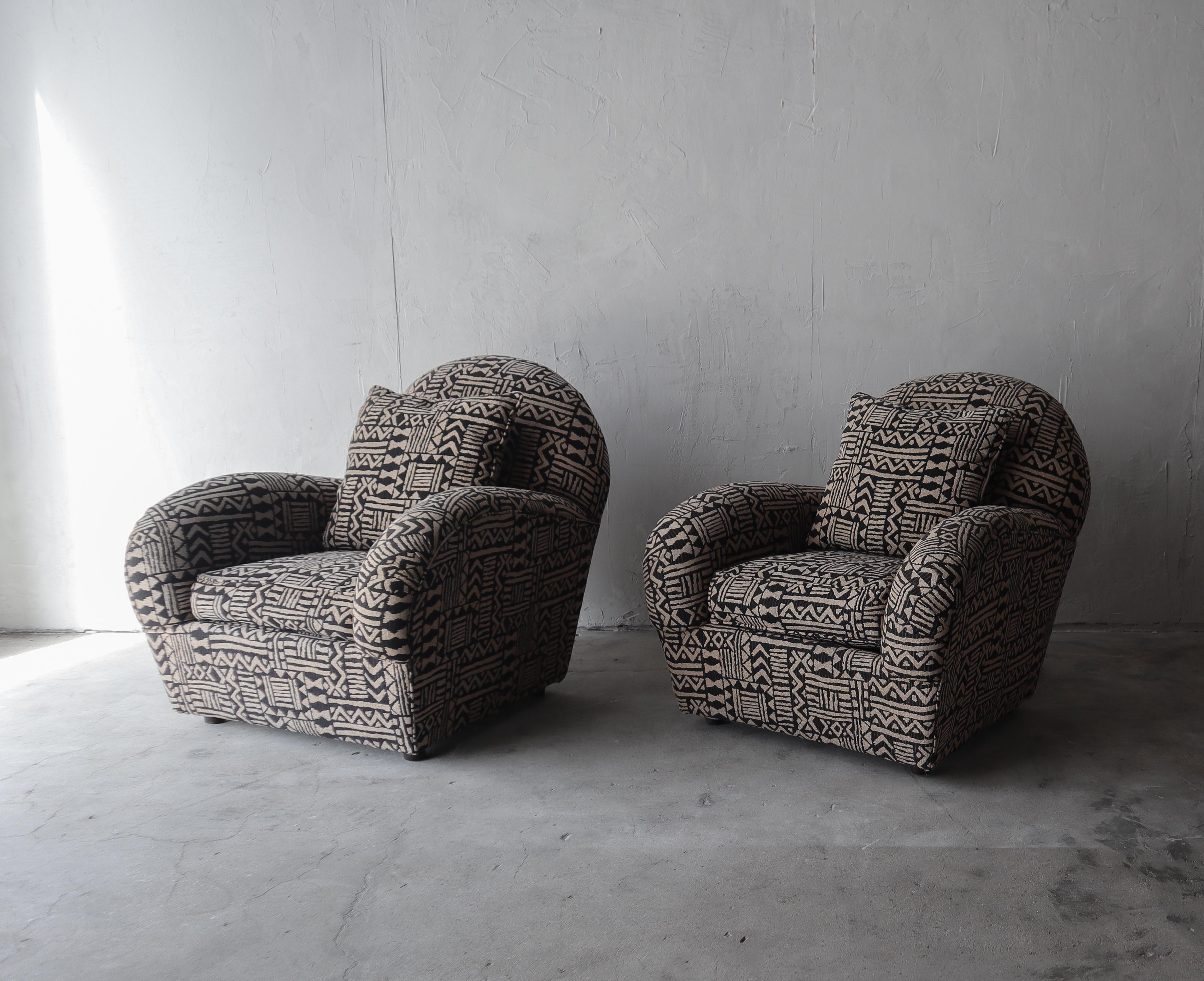 Post-Modern Oversized Pair of Postmodern Lounge Chairs