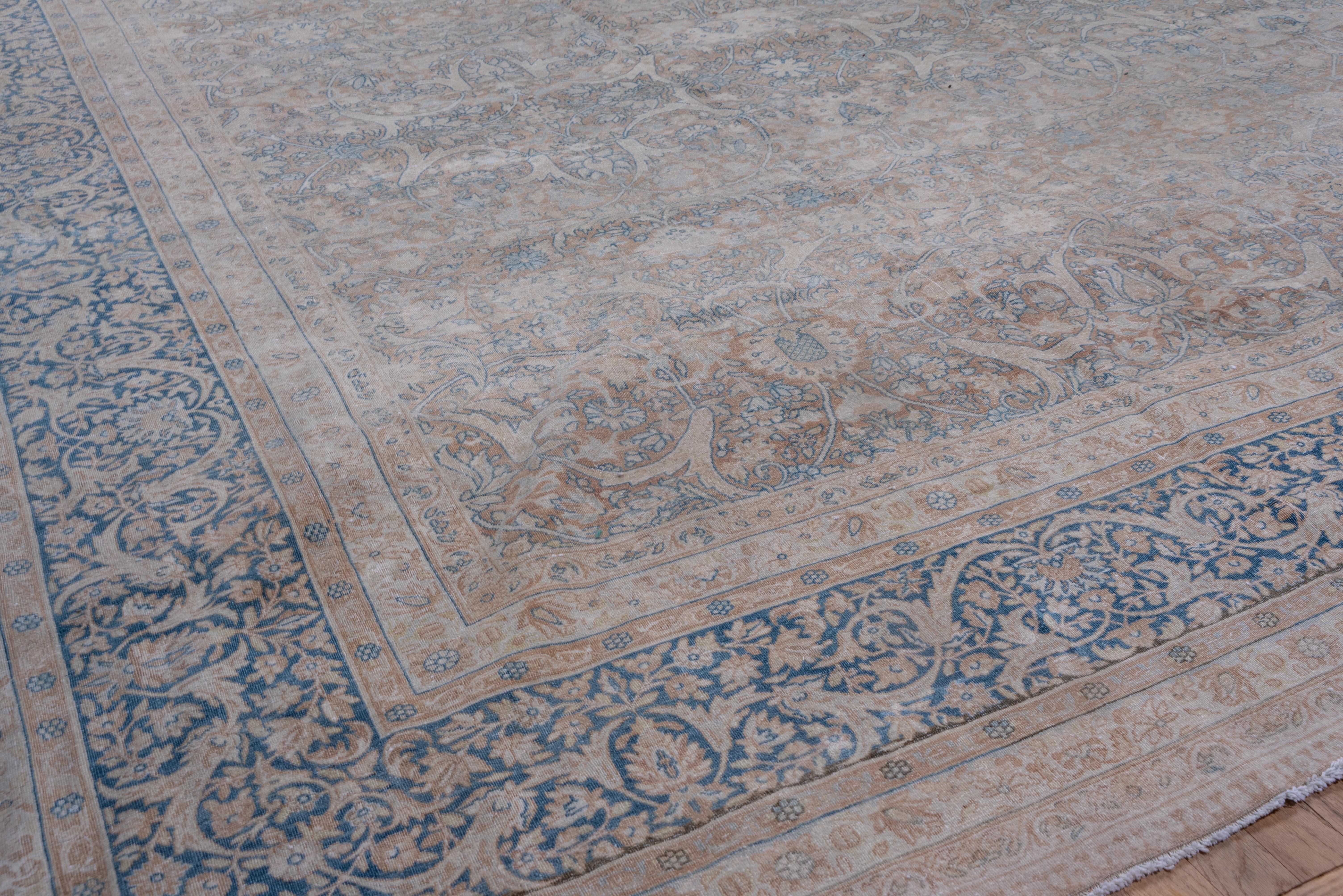 Oversized Persian Kerman Carpet, circa 1920s For Sale 1