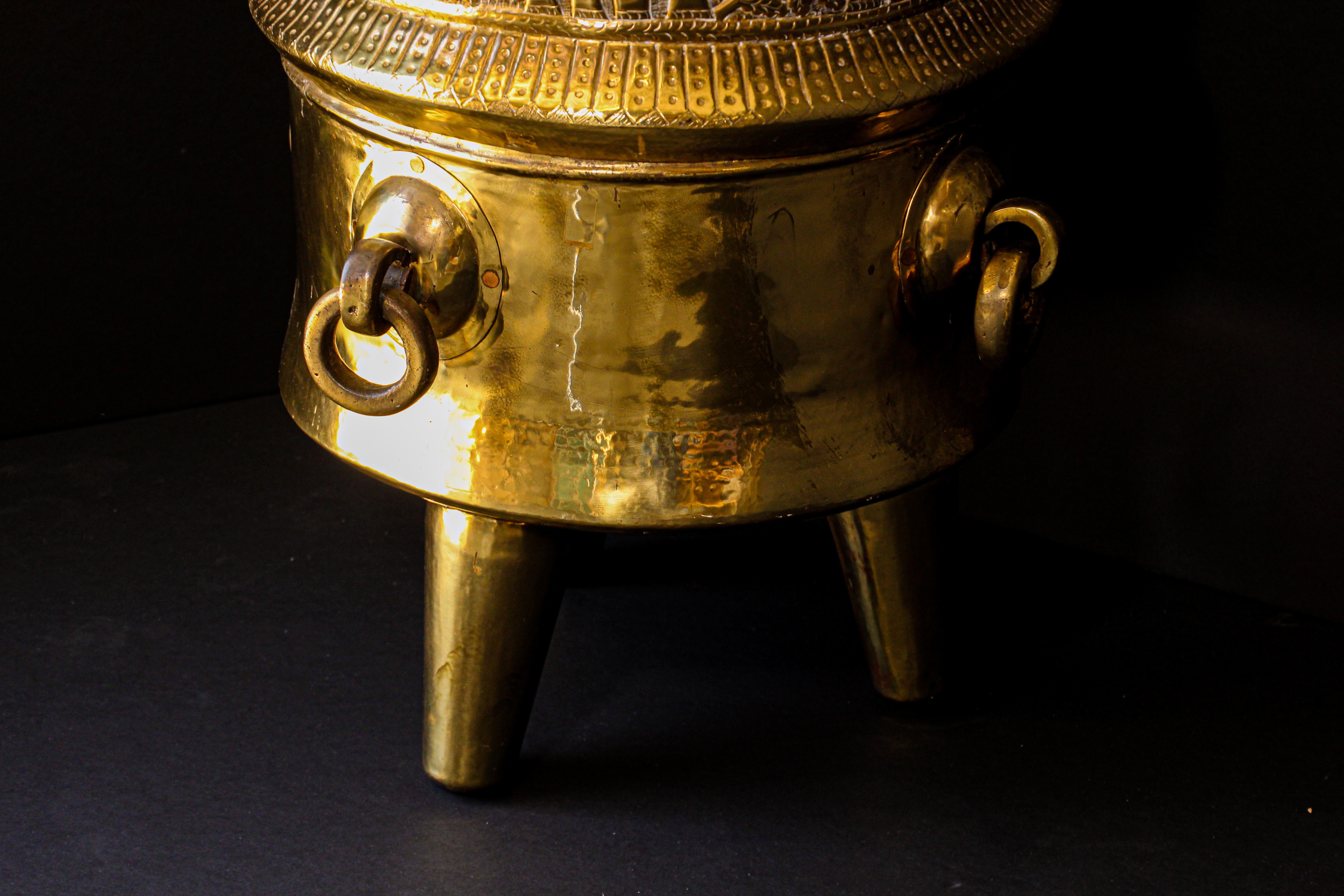 Oversized Antique Polished Brass Dablo Kathi Treasure Chest, West India 12
