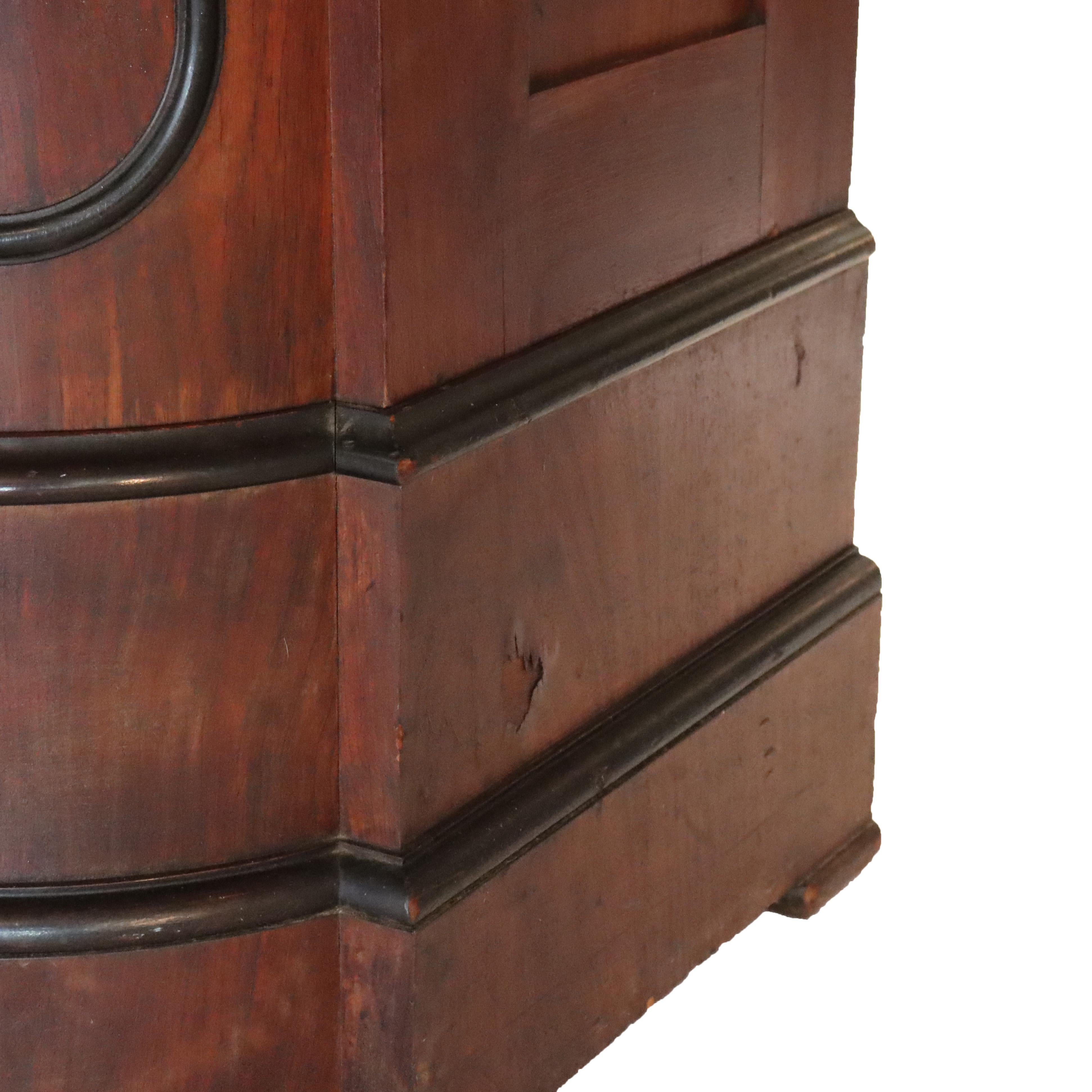 Armoire oversize rinascimentale in mogano ebanizzato parziale con medaglioni in vendita 6