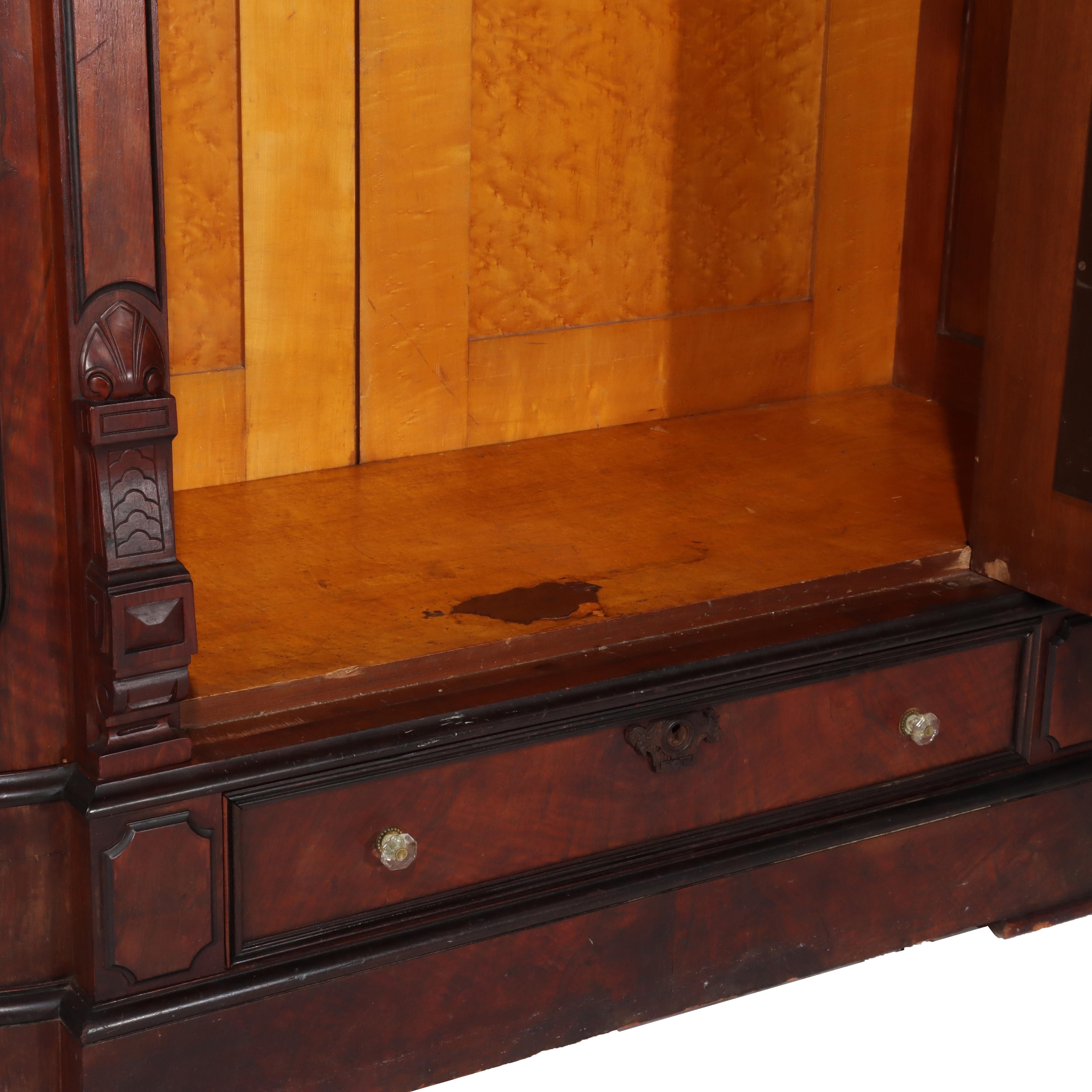 Armoire oversize rinascimentale in mogano ebanizzato parziale con medaglioni in vendita 8