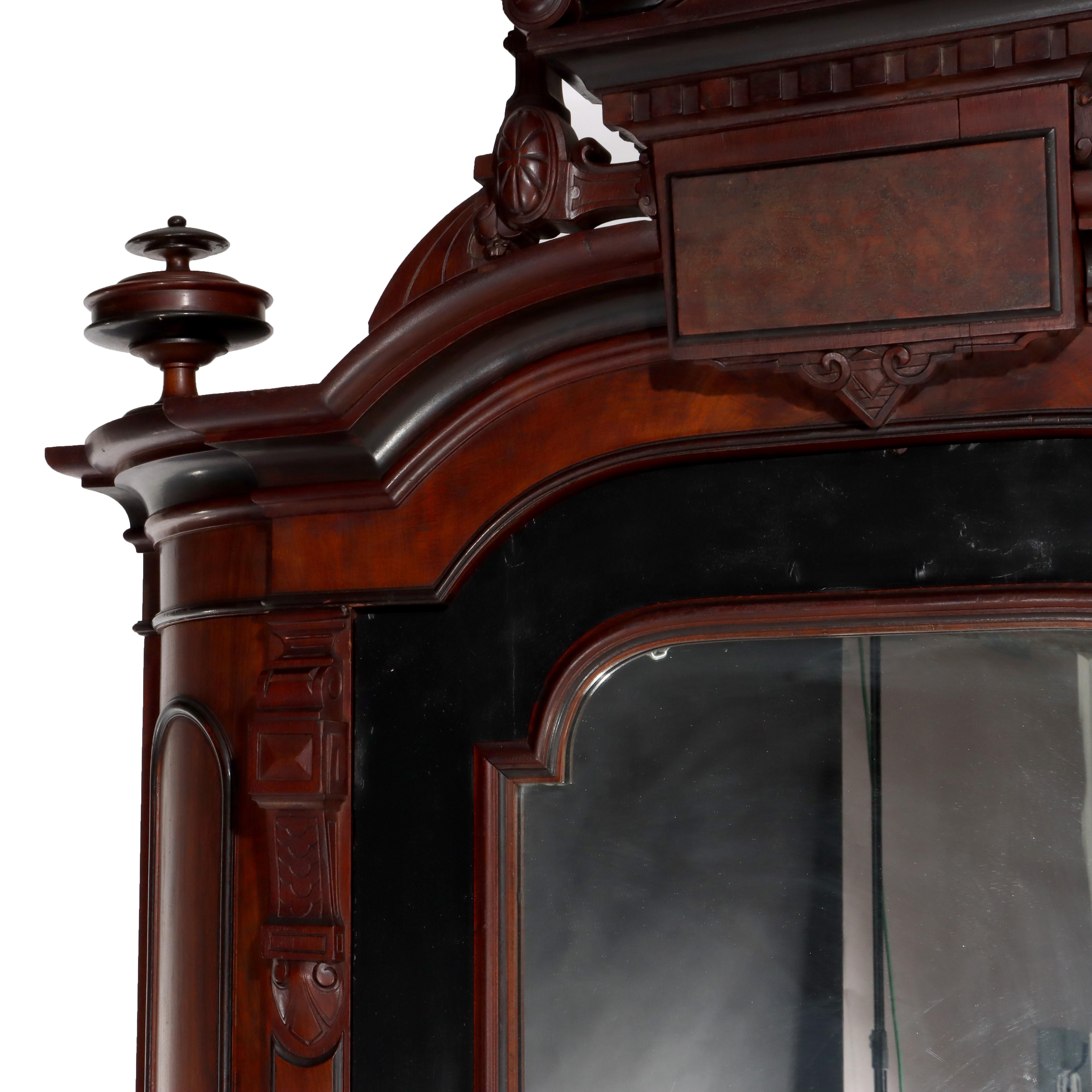 Armoire oversize rinascimentale in mogano ebanizzato parziale con medaglioni in vendita 3