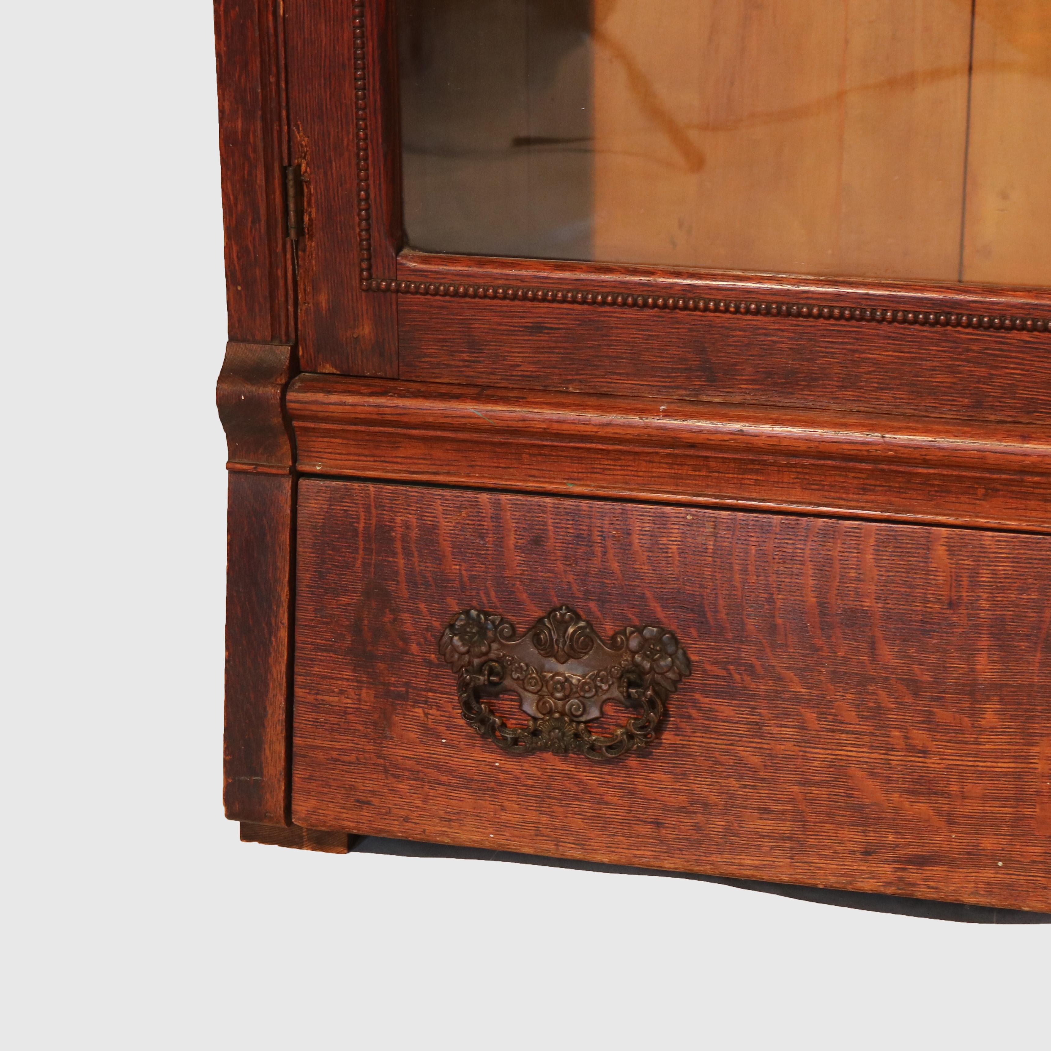 20ième siècle Bibliothèque surdimensionnée en chêne sculpté RJ Horner à deux portes et un tiroir vers 1910 en vente