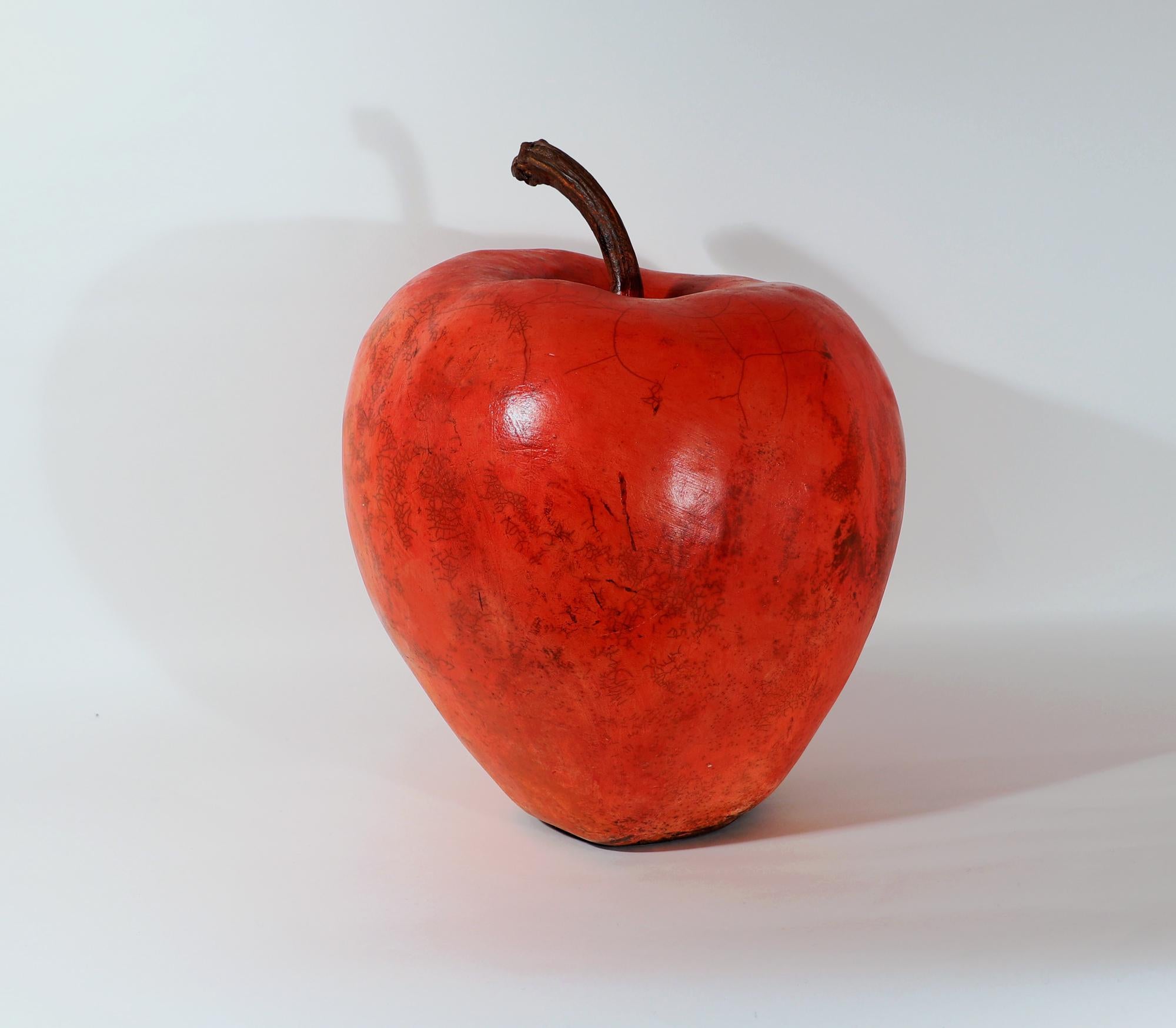 Übergroße Roku-Keramik-Skulptur eines Apfels von Renzo Faggioll (Ende des 20. Jahrhunderts) im Angebot